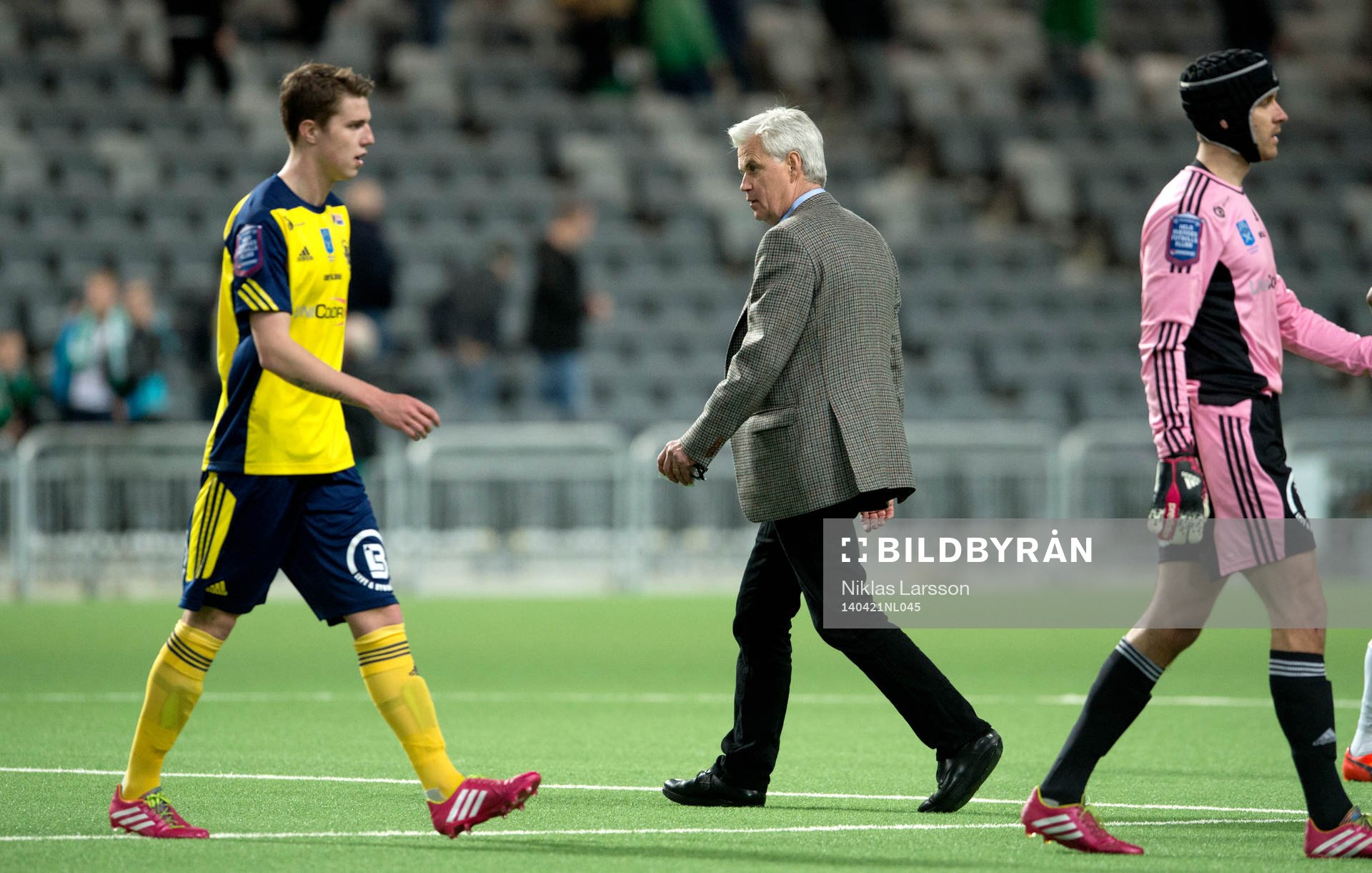 Hammarbys tränare Nanne Bergstrand deppar