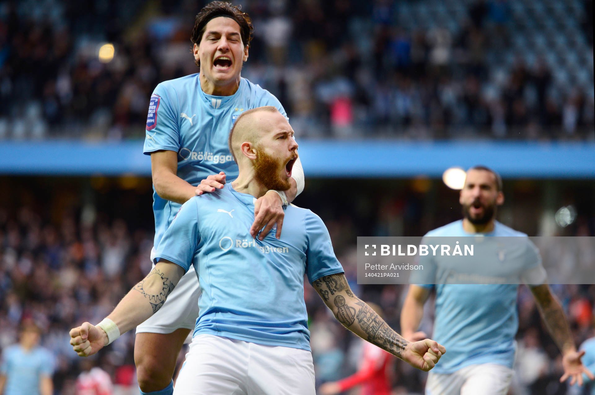 Malmö FFs Magnus Eriksson jublar med Miiko Albornoz
