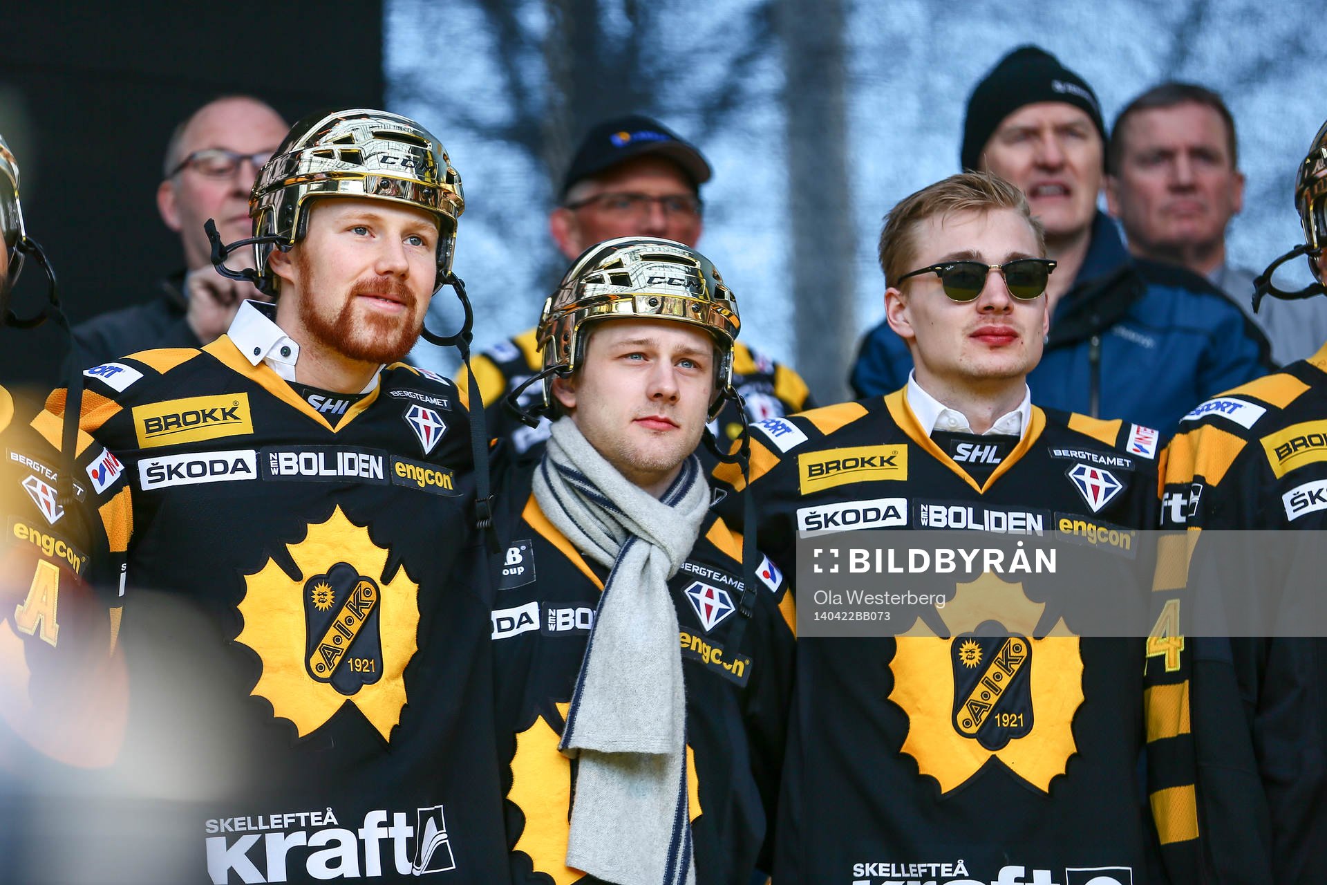 Erik Hanses, Oscar Möller och Adam Pettersson firar