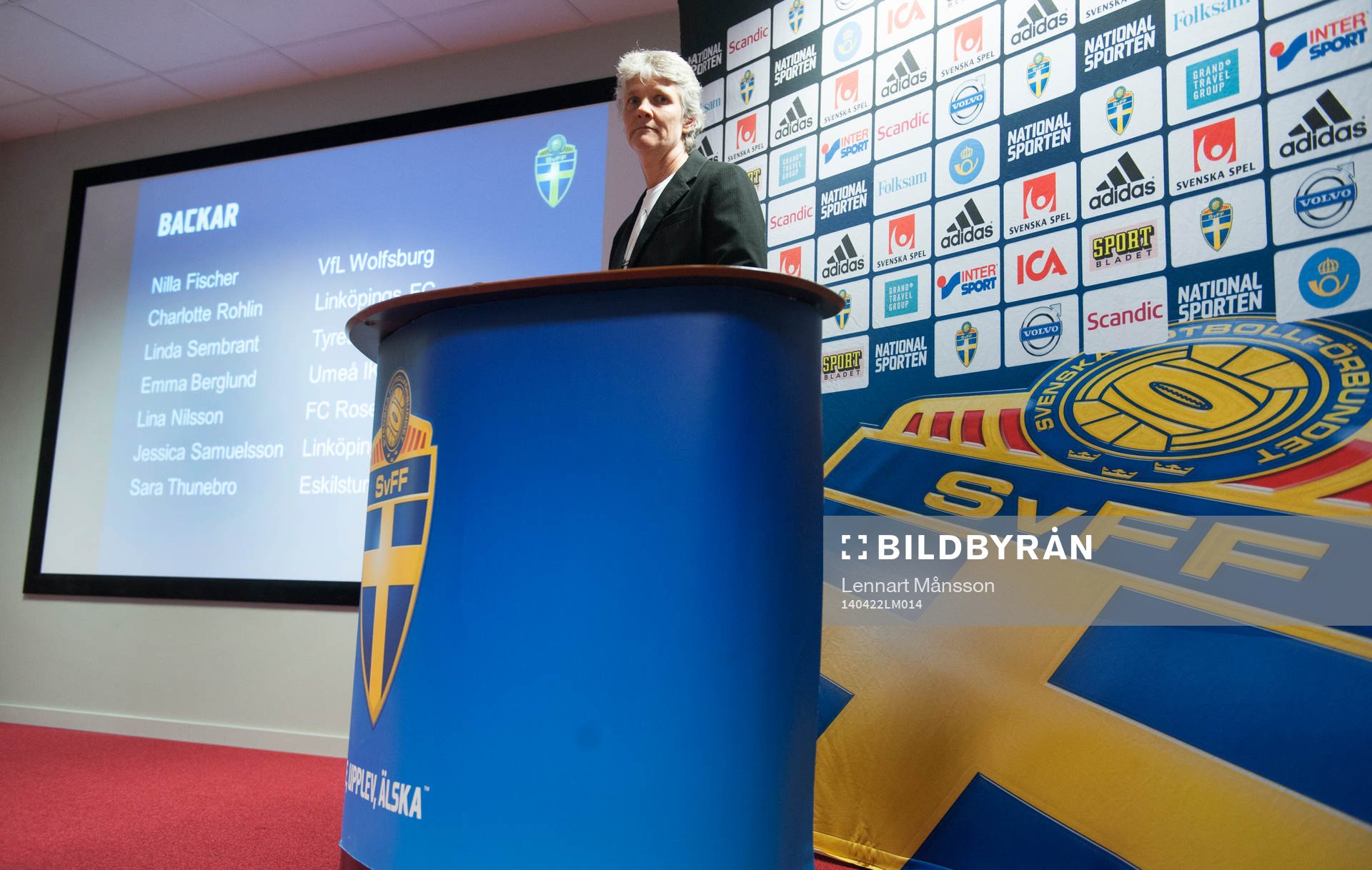 Förbundskapten Pia Sundhage presenterar landslagstruppen
