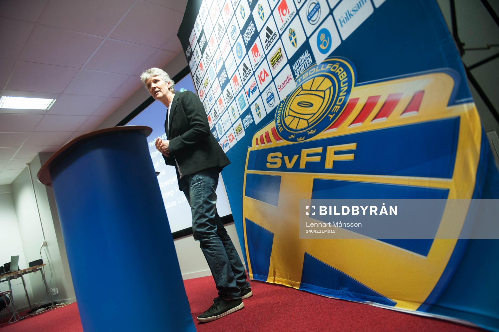 Förbundskapten Pia Sundhage presenterar landslagstruppen