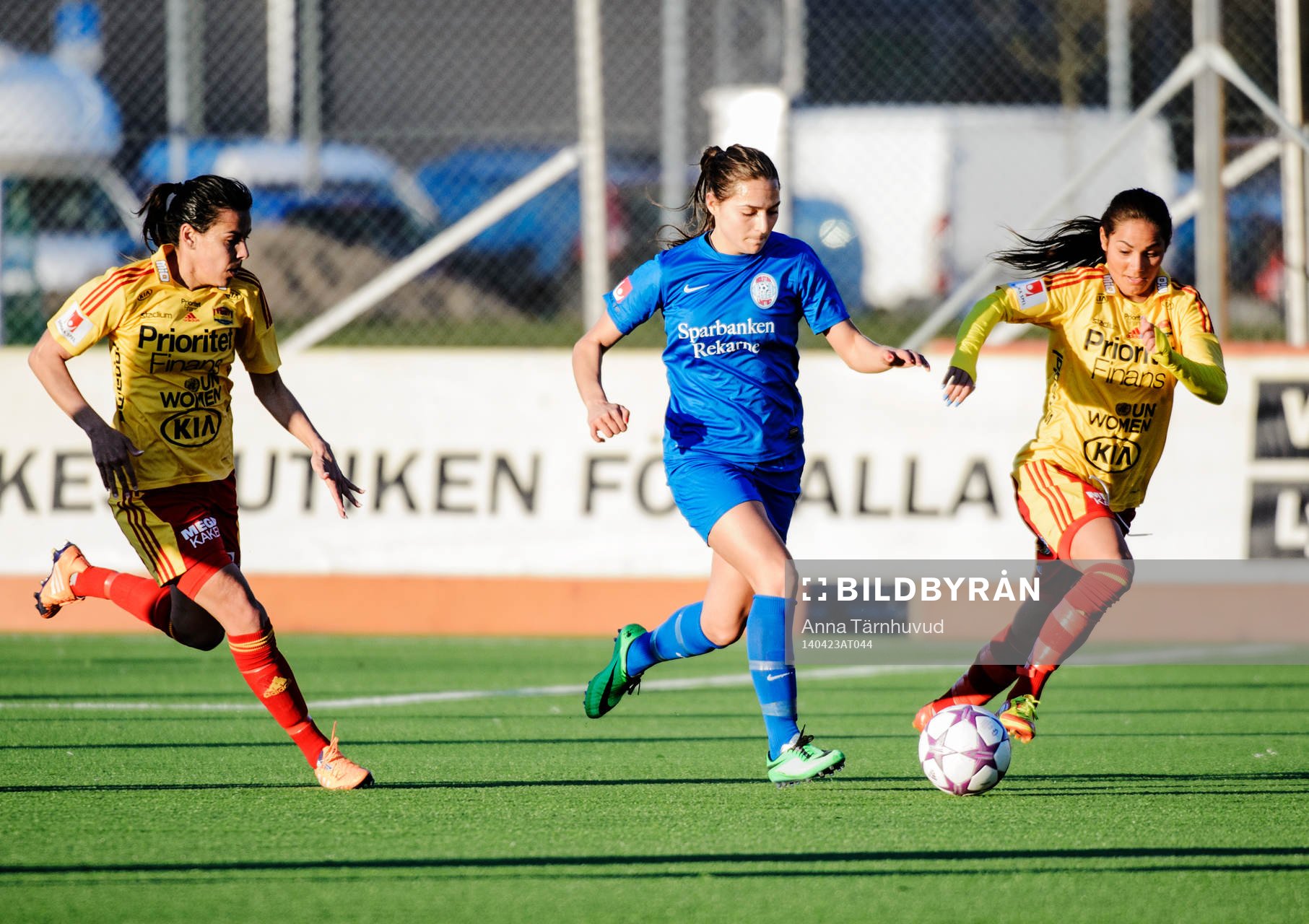 Tyresös Thaisa Moreno, Eskilstunas Elena Sadiku och