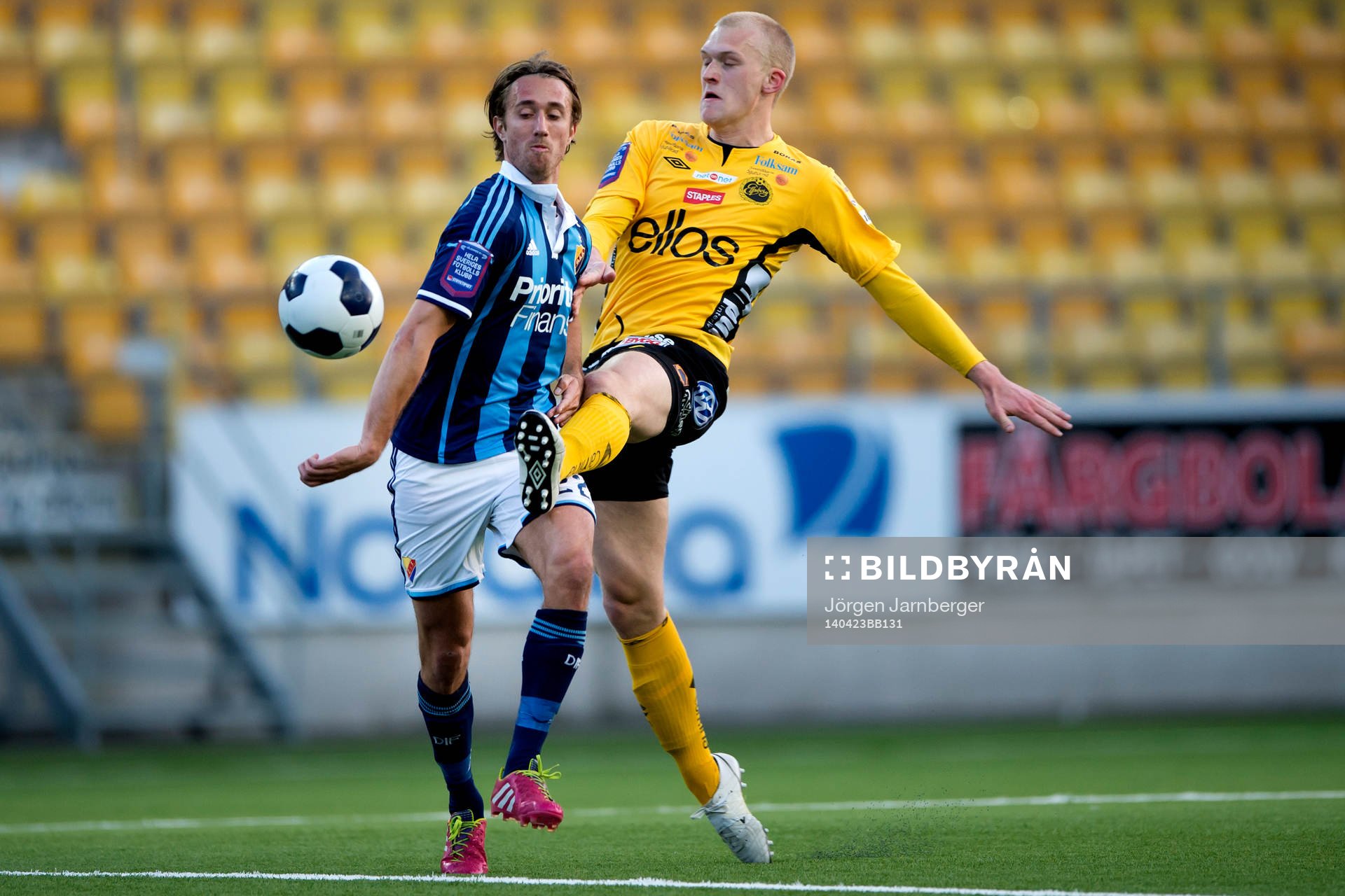 Kamp mellan Djurgårdens Philip Hellqvist och Elfsborgs
