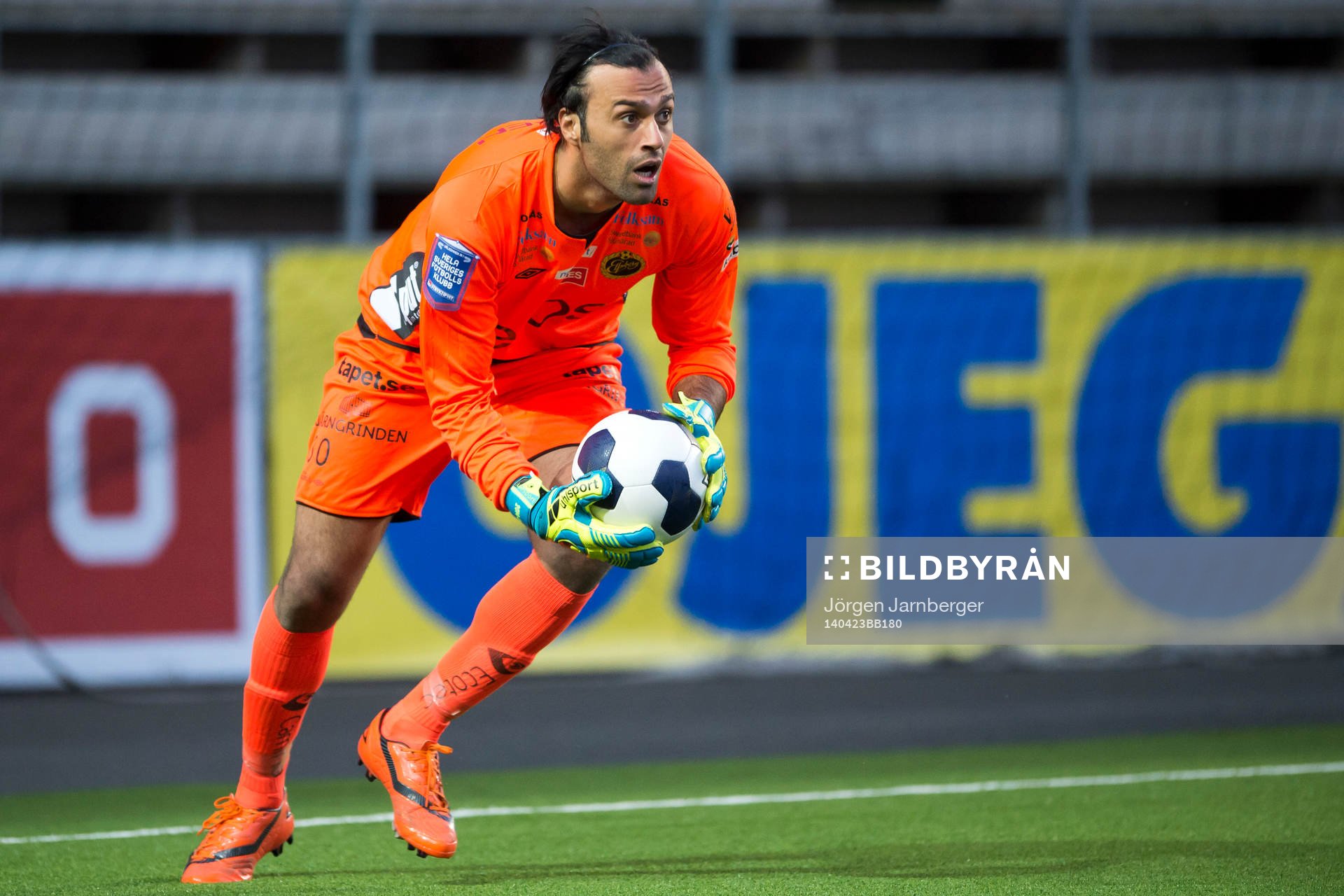 Elfsborgs målvakt Abbas Hassan under fotbollsmatchen i Folksam U21 Allsvenskan Norra mellan Elfsborg och Djurgården den 23 april 2014 i Borås.