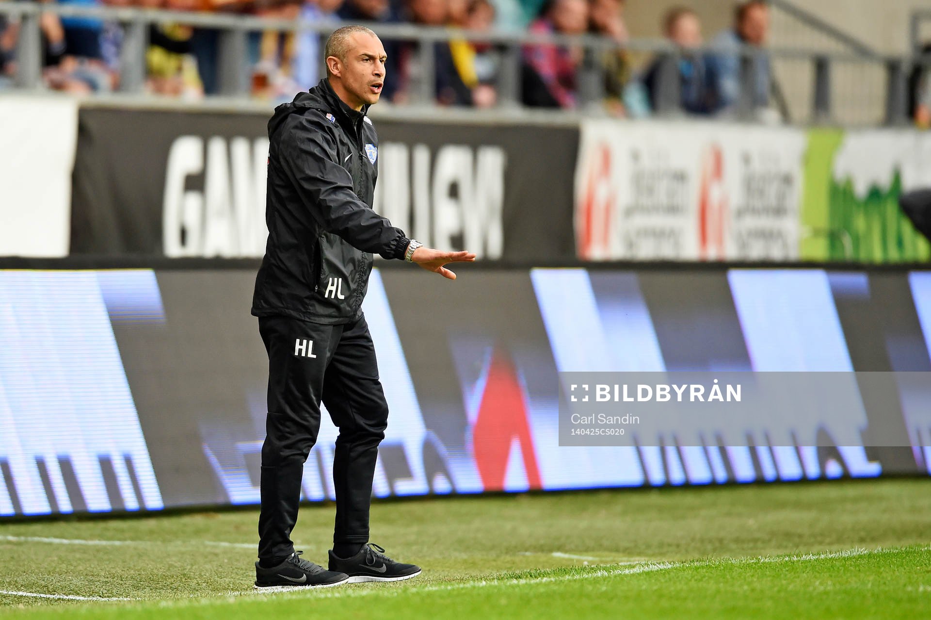 Falkenbergs tränare Henrik Larsson