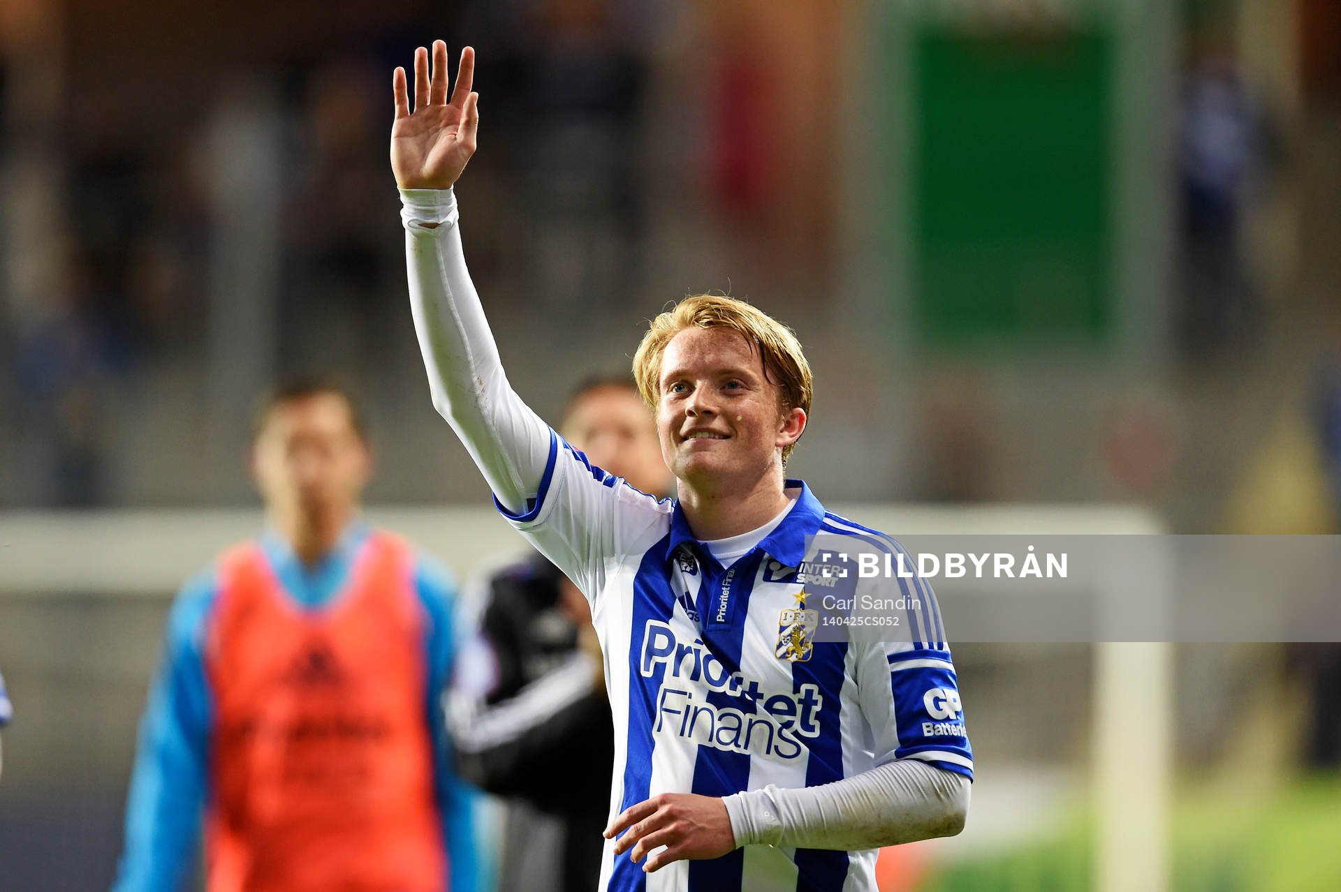 IFK Göteborgs Sam Larsson tackar publiken