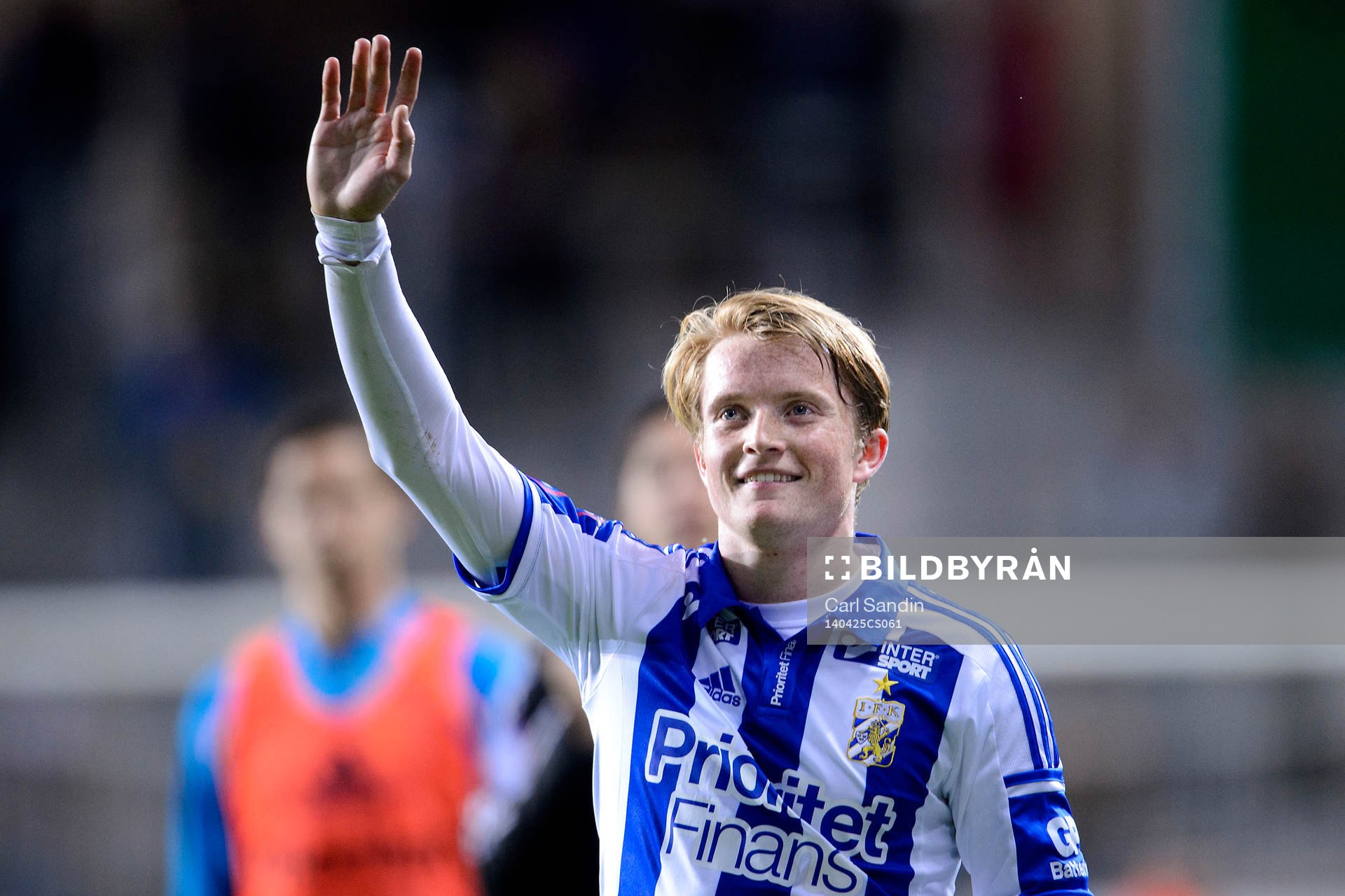 IFK Göteborgs Sam Larsson tackar publiken
