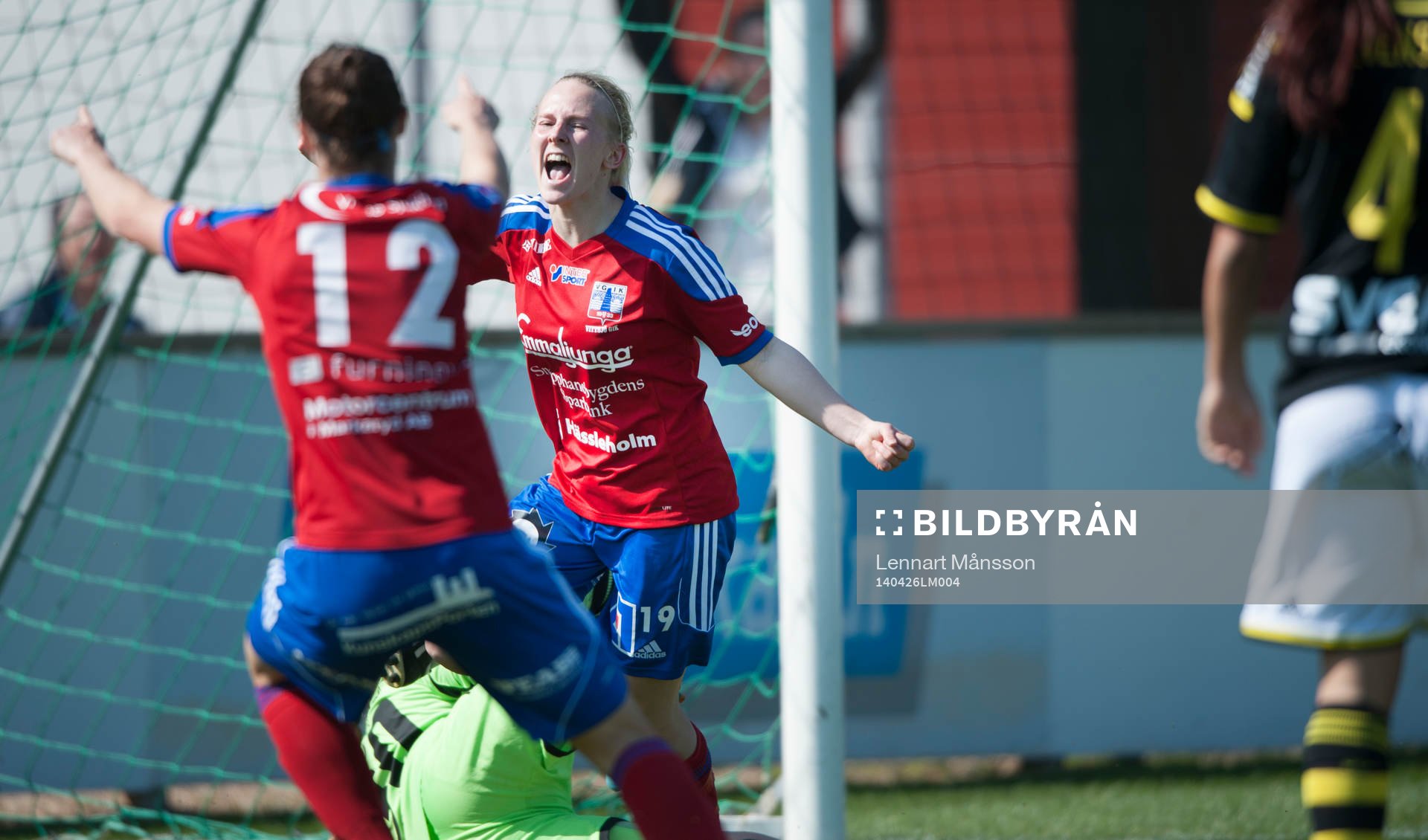 Vittsjös Emma Andersson har gjort 1-0 i matchen i