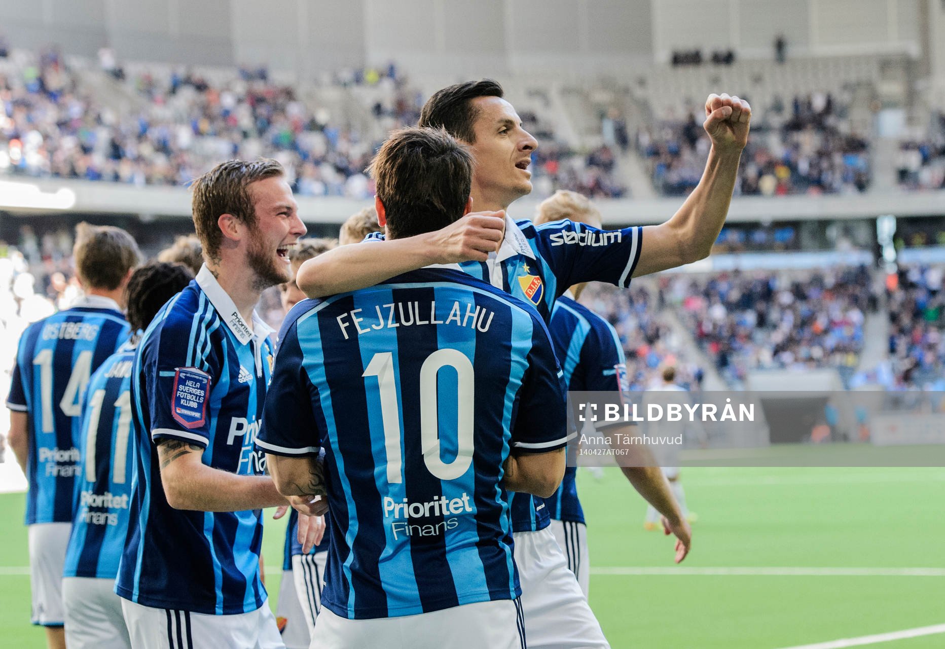 Djurgårdens Haris Radetinac och hans lagkamrater jublar