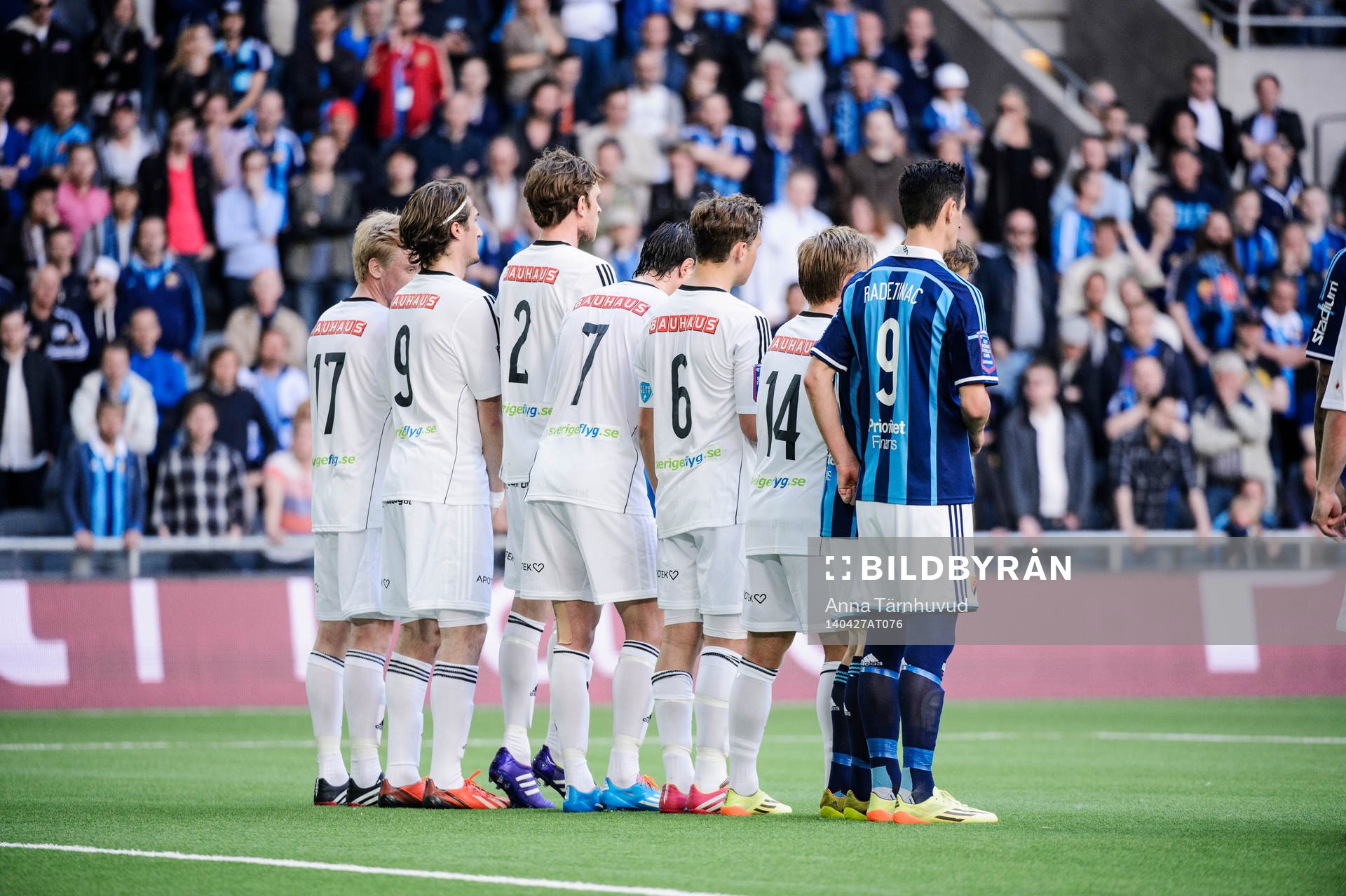 Brommapojkarna i en frisparksmur