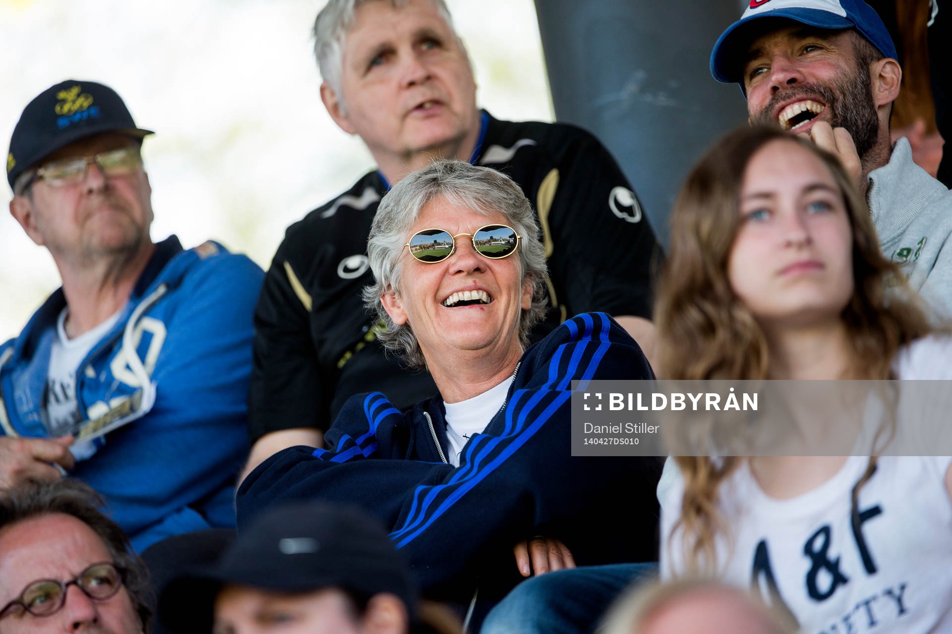 Sveriges Förbundskapten Pia Sundhage på läktaren