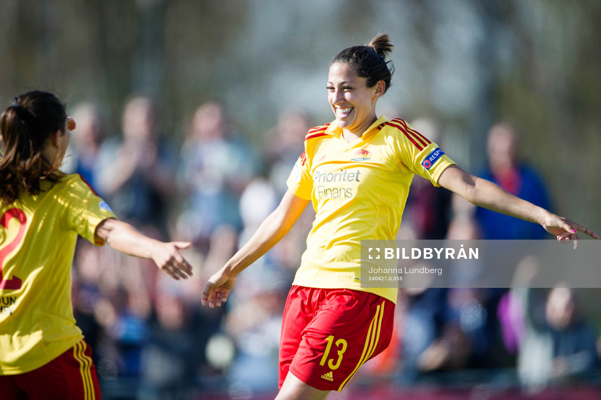 Tyresös Christen Press jublar mot Malin Diaz