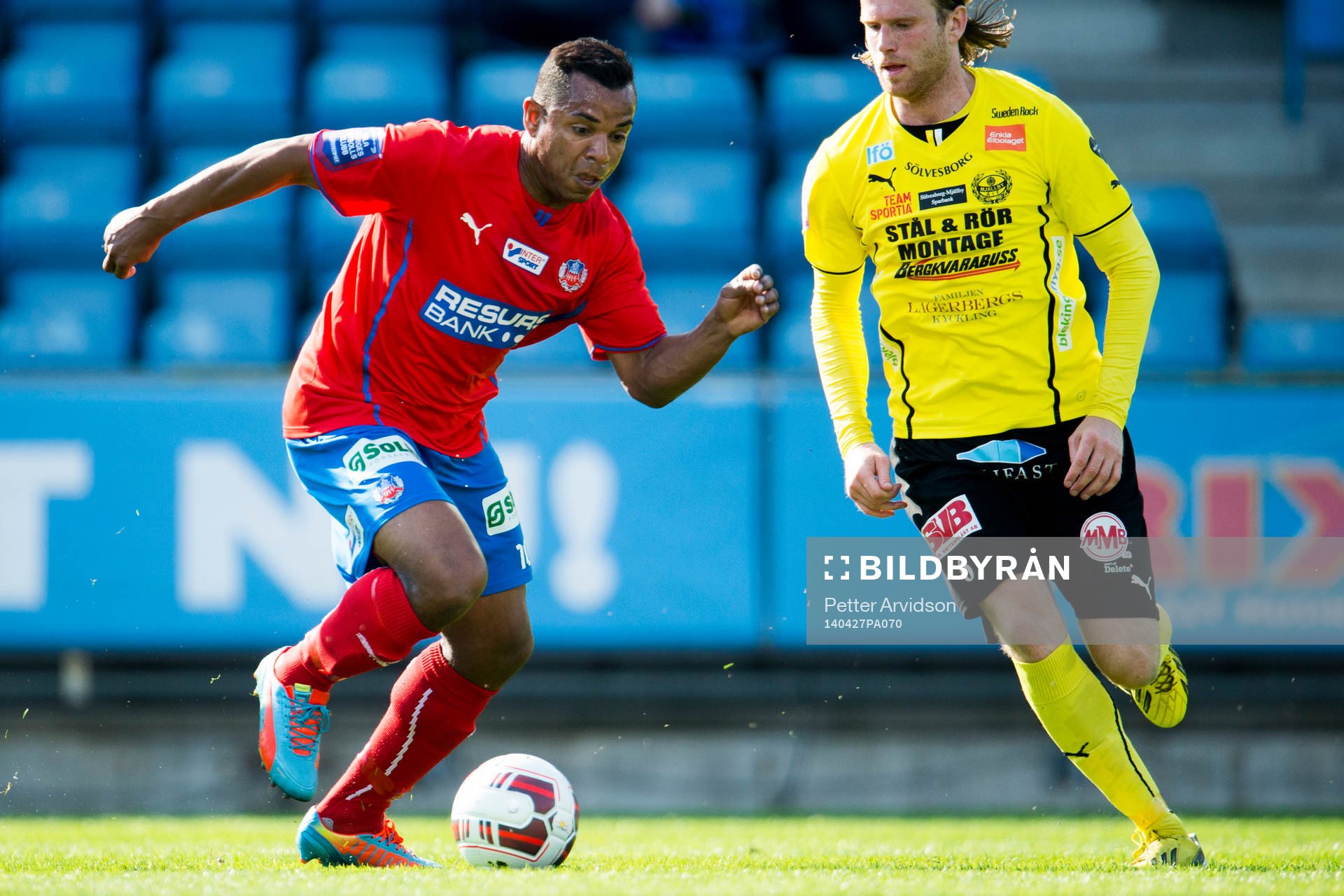 Helsingborgs Álvaro Santos och Mjällbys Gudmann Thorisson