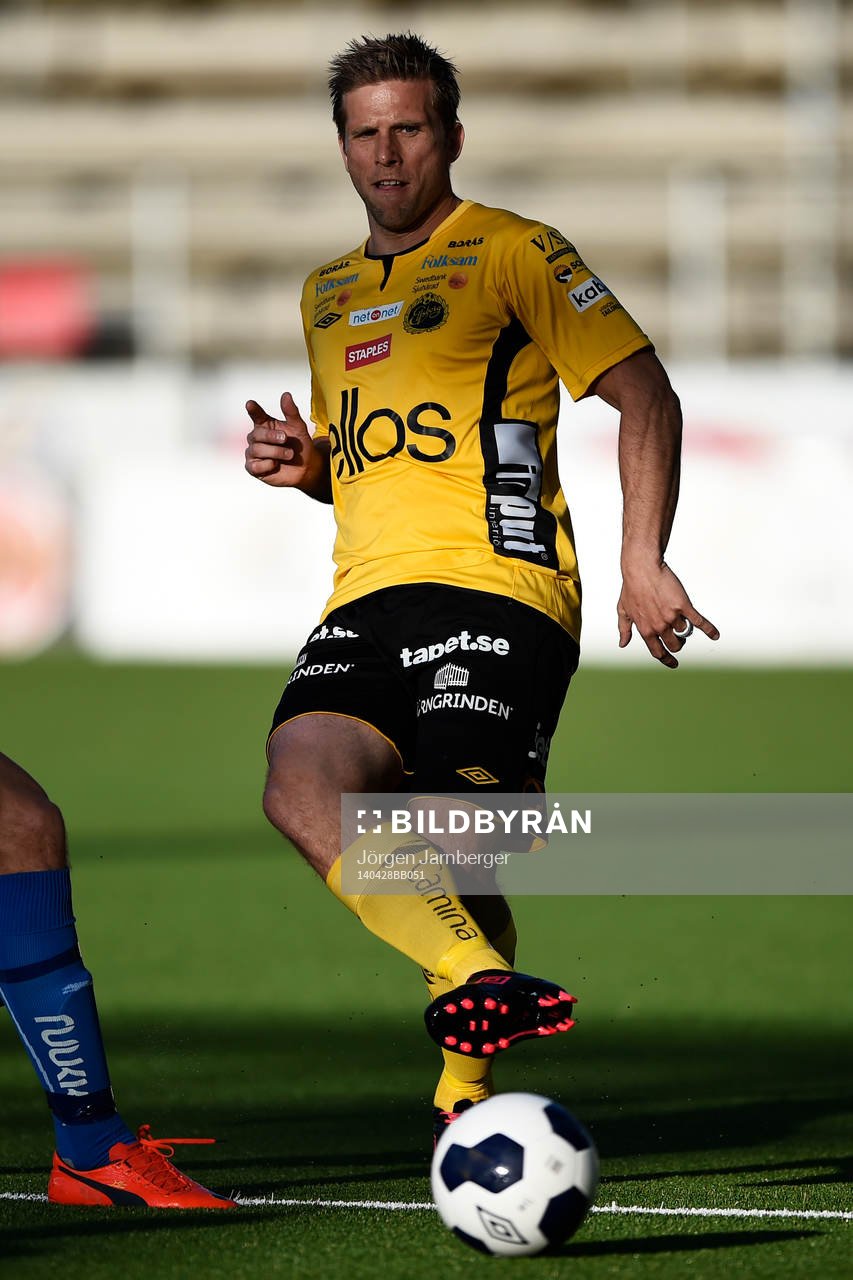 Elfsborgs Anders Svensson  och Halmstads Mikael Boman