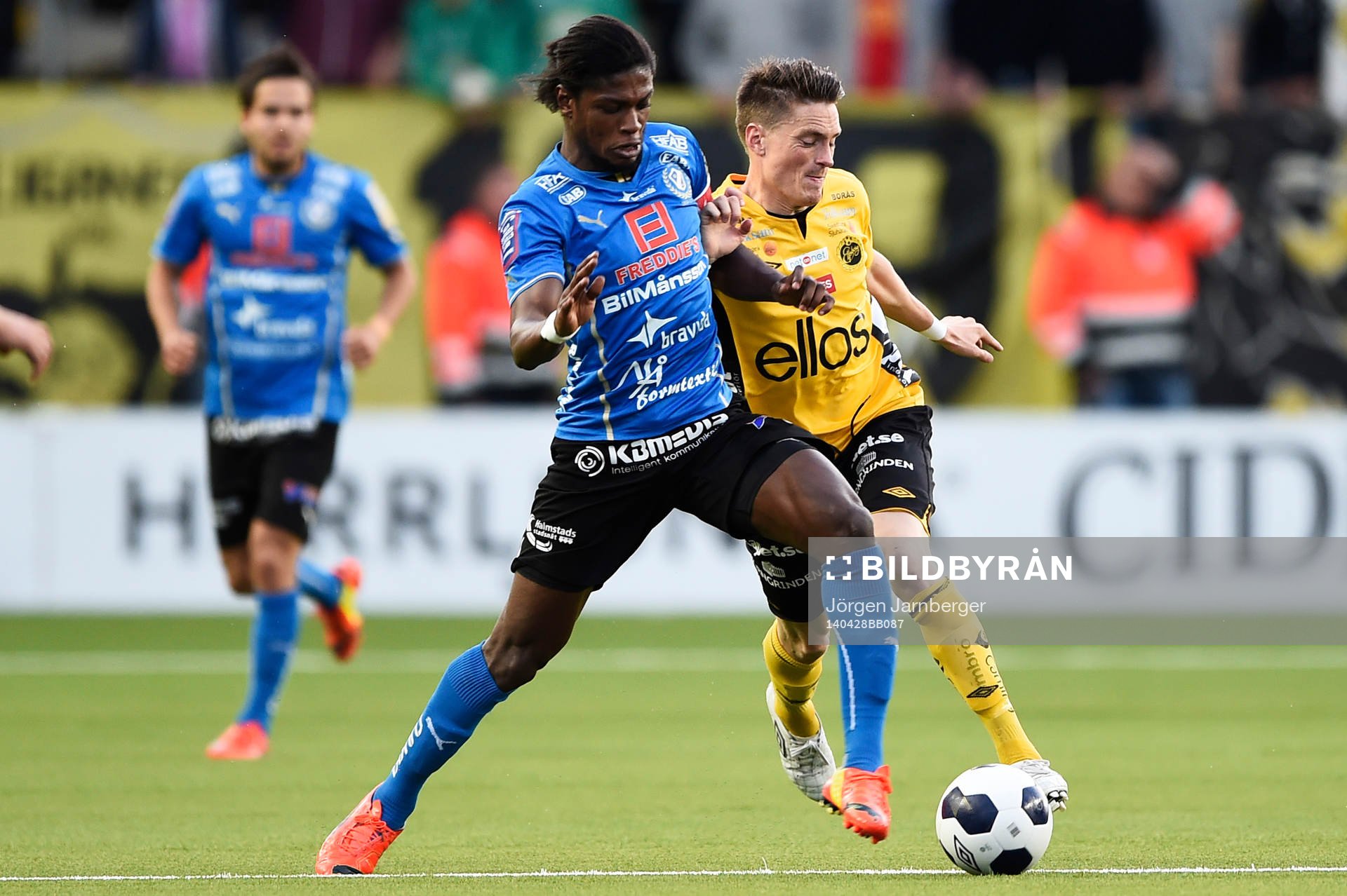 Halmstads Joseph Baffo och Elfsborgs Lasse Nilsson
