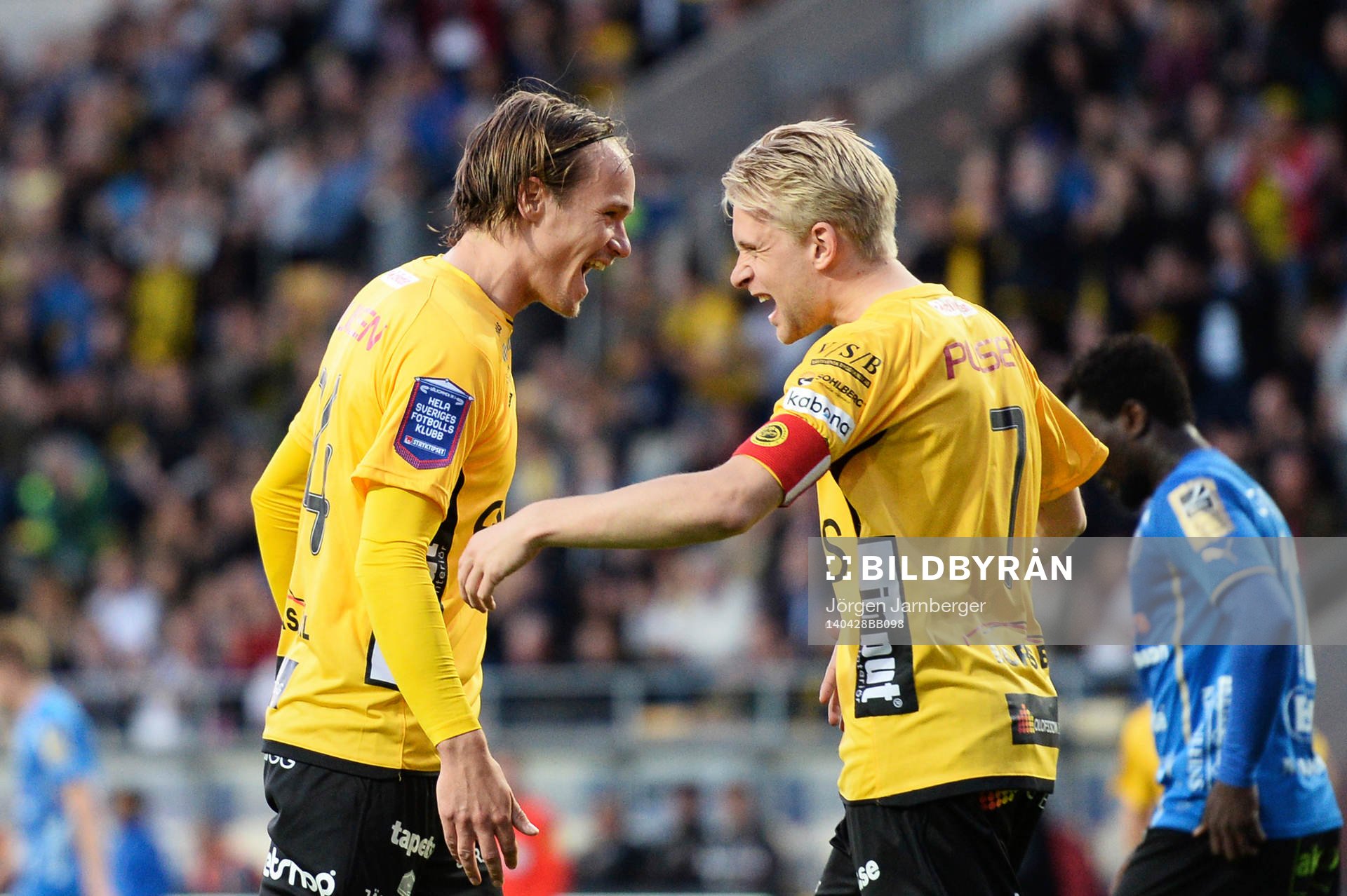 Elfsborgs Viktor Prodell och Johan Larsson jublar