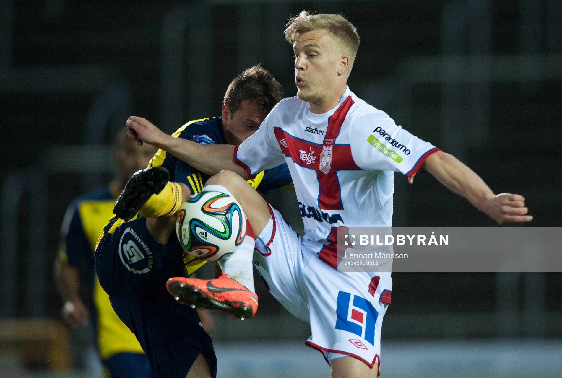 Assyriskas Jens Jakobsson i matchen i Superettan i fotboll