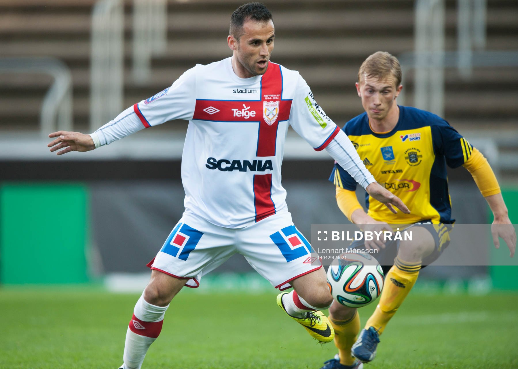Assyriskas  Levon Pachajyan och Ängelholms Albin Nilssoni