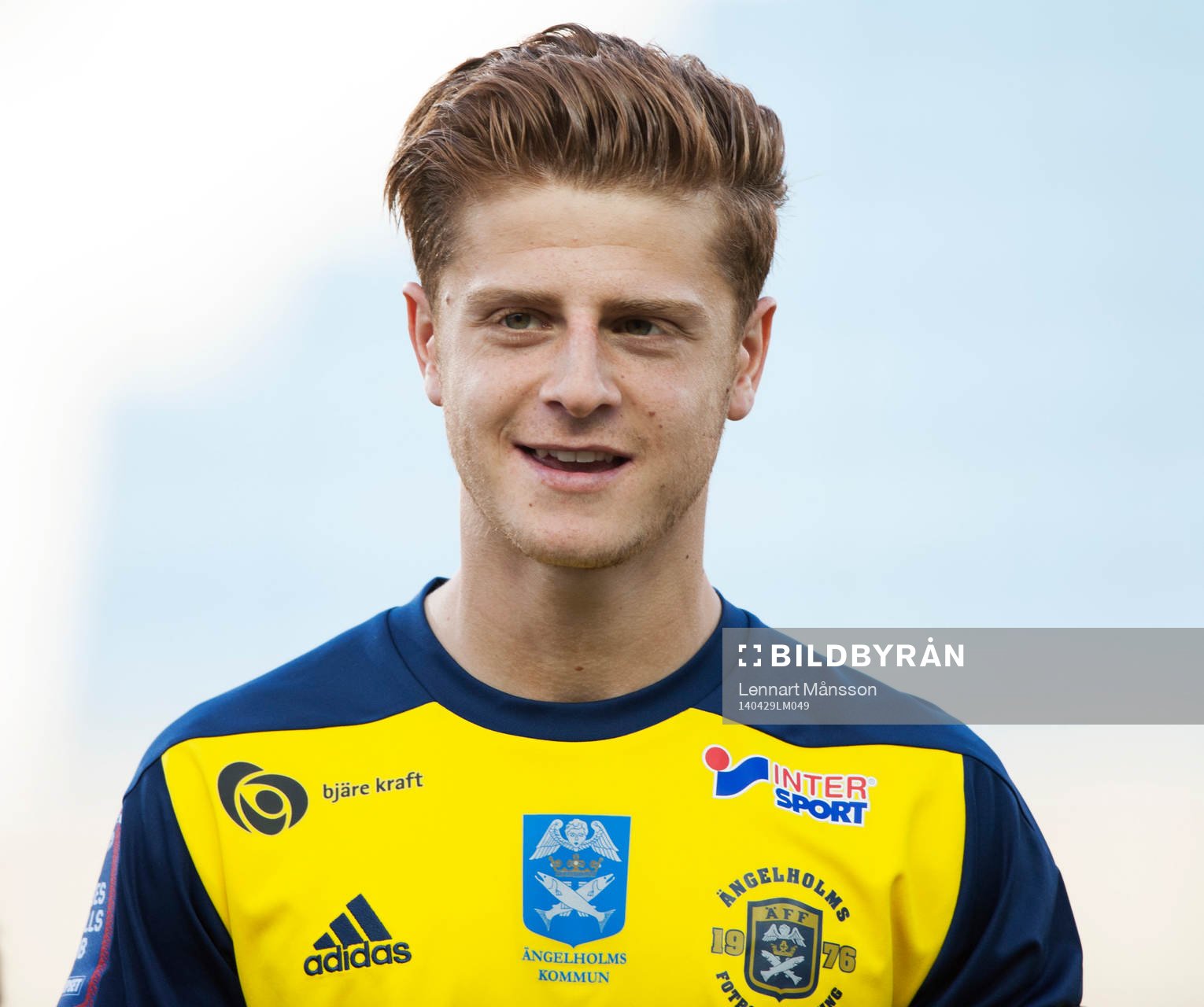 Ängelholms Rebin Asaad i matchen i Superettan i fotboll