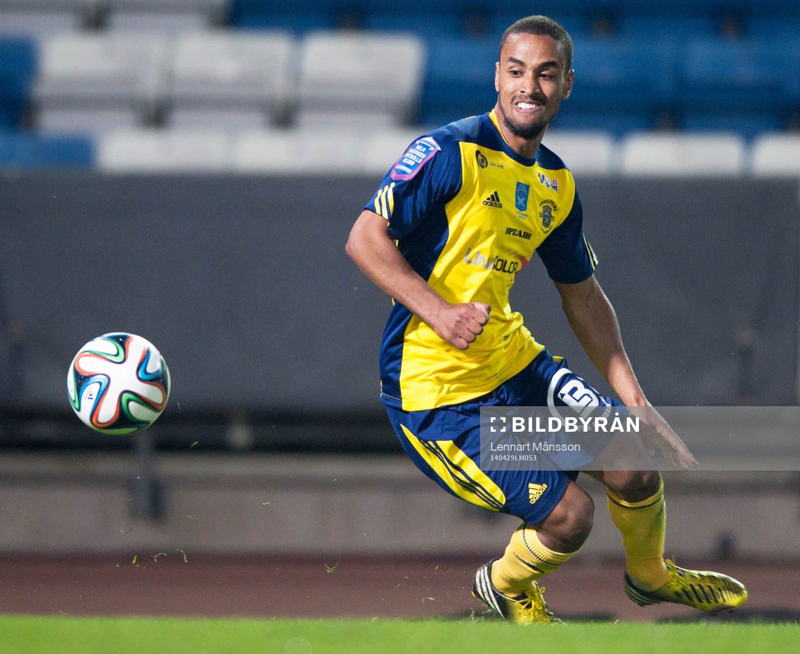 Ängelholms Junes Barny i matchen i Superettan i fotboll