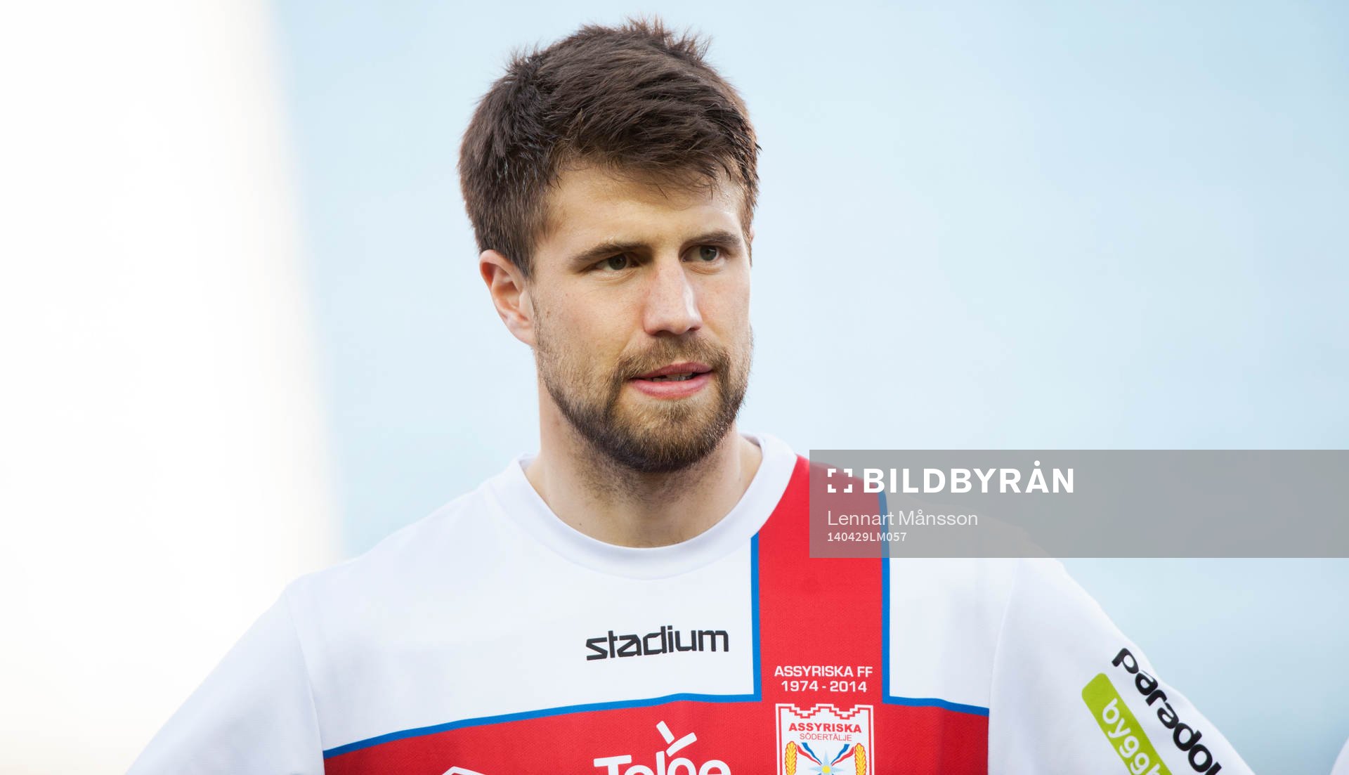 Assyriskas Linus Malmborg i matchen i Superettan i fotboll