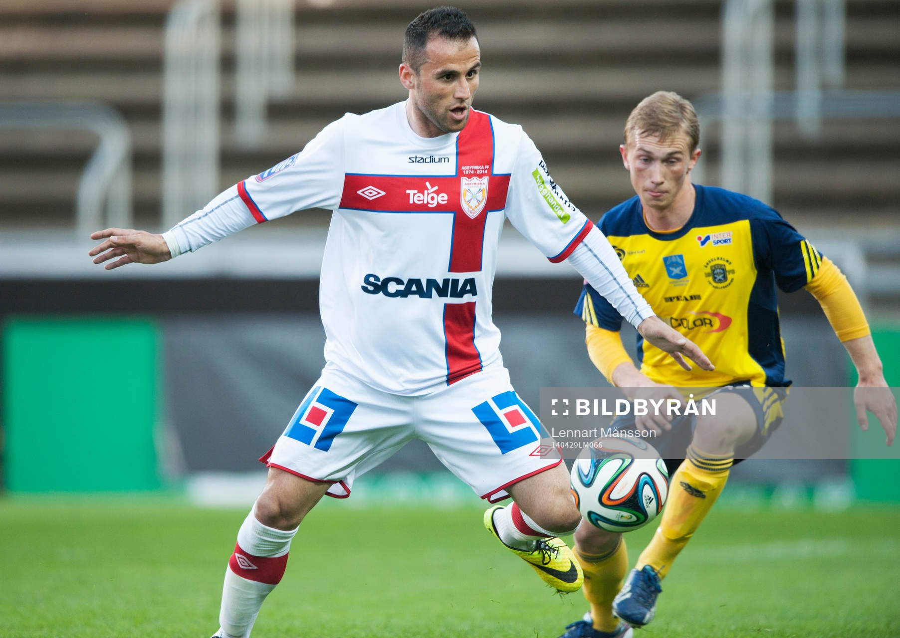 Assyriskas Levon Pachajyan och Ängelholms Albin Nilsson i