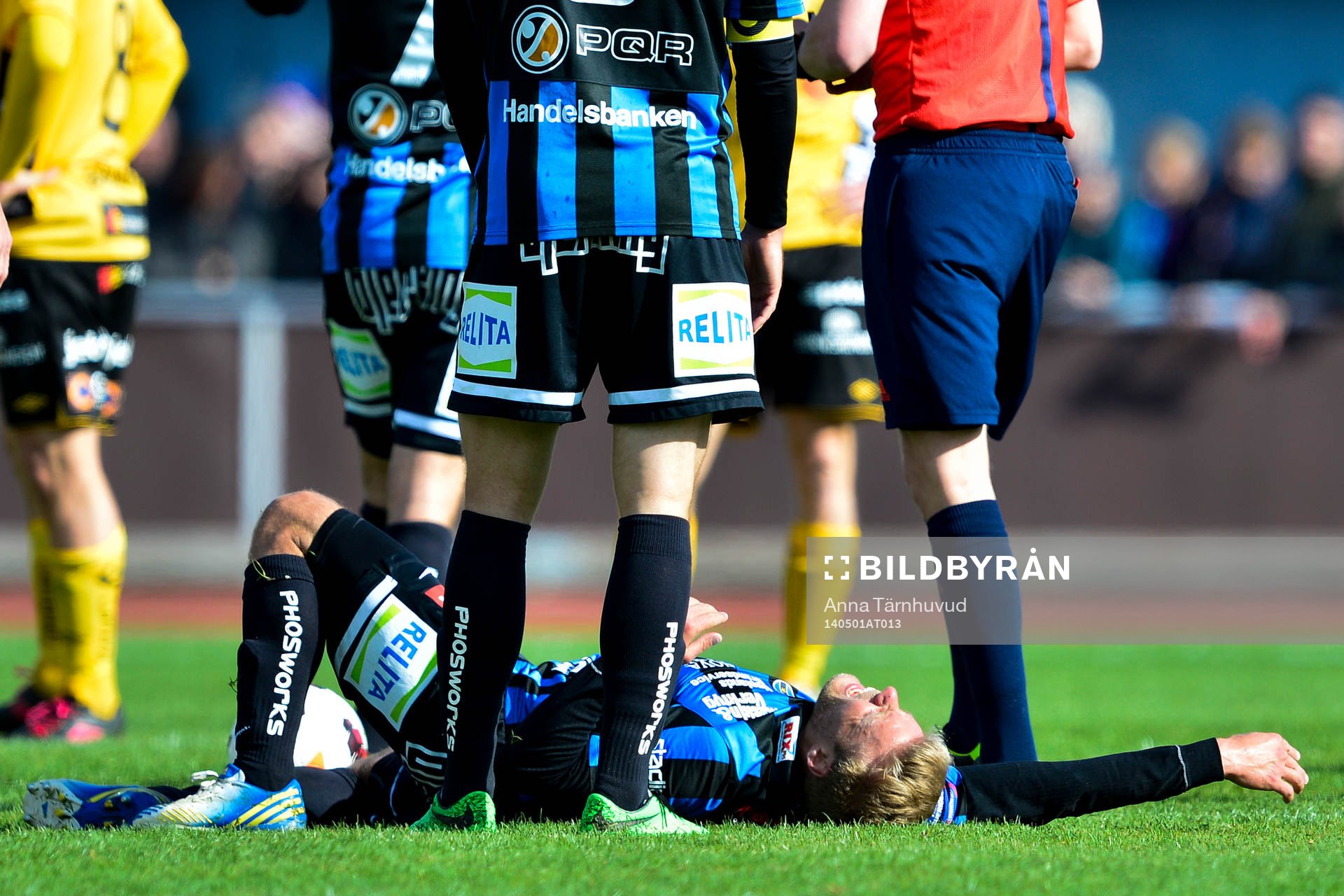 Sirius Johan Arneng ligger skadad
