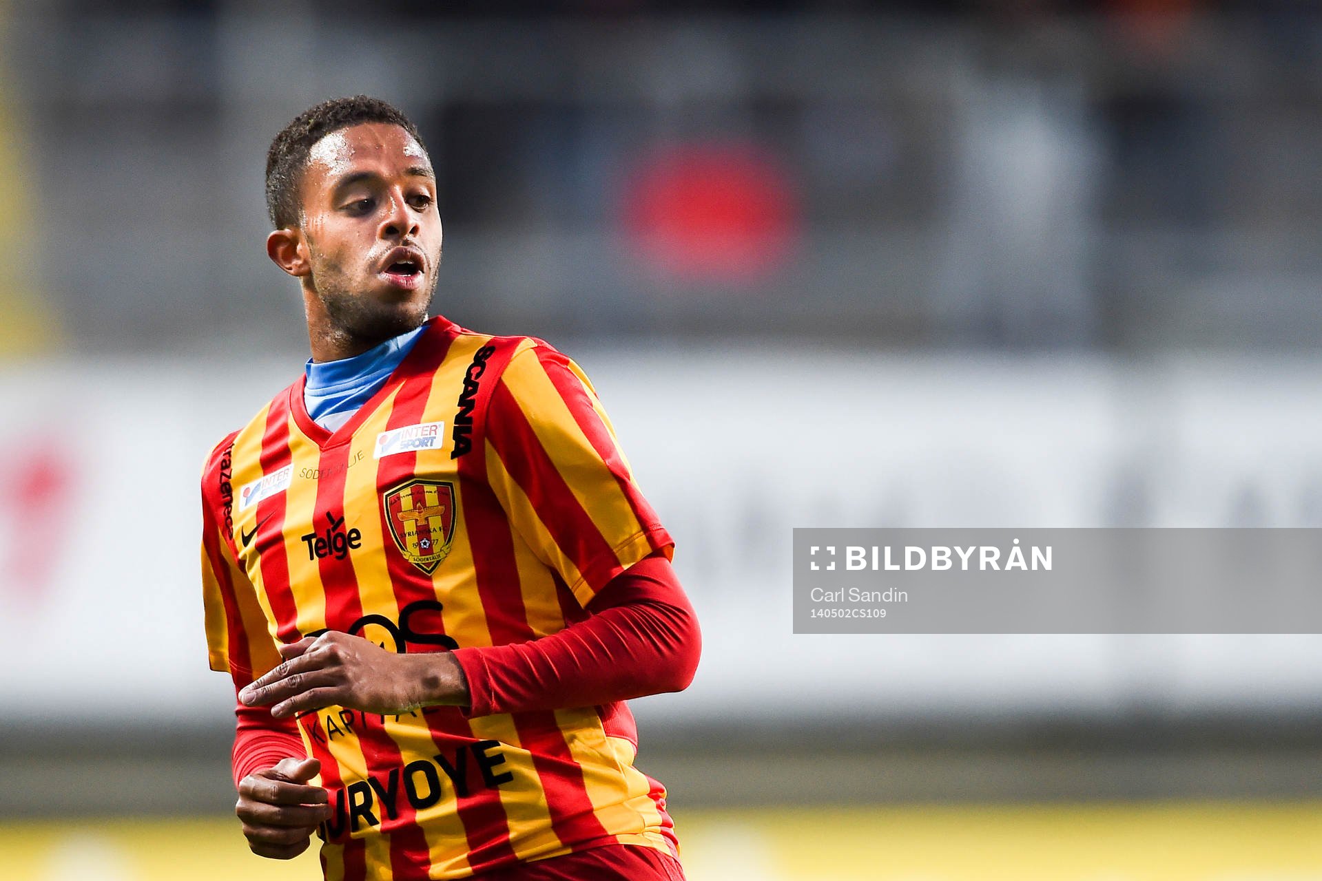 Syrianskas Yussuf Saleh under fotbollsmatchen i Superettan mellan GAIS och Syrianska den 2 maj 2014 i Göteborg.