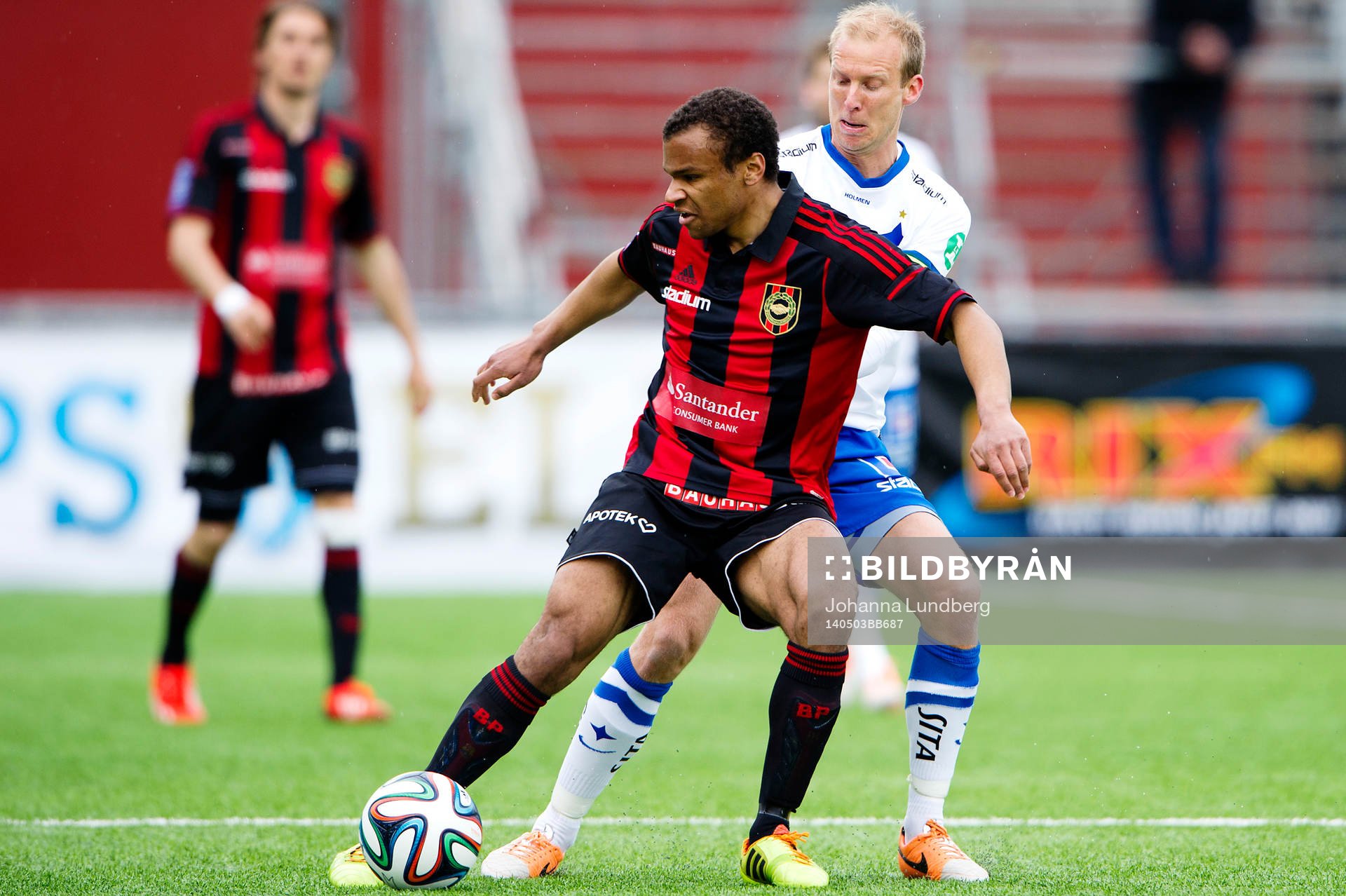 Brommapojkarnas Serge-Junior Martinsson Ngouali mot