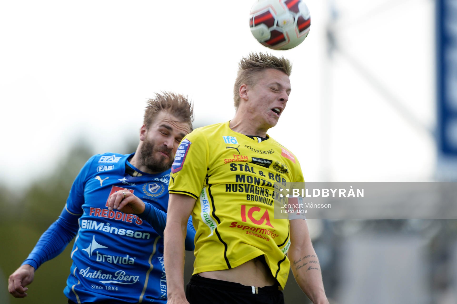Mjällbys Mattias Håkansson och Halmstads Jesper