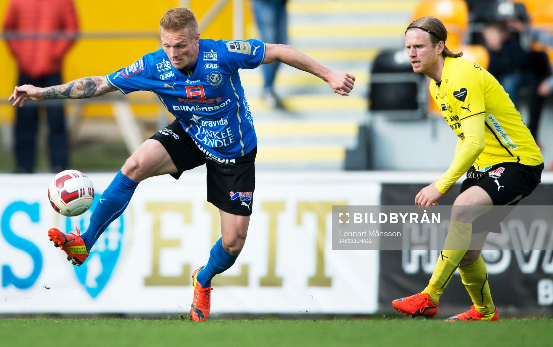 Halmstads Gudjon Baldvinsson  i matchen i allsvenskan