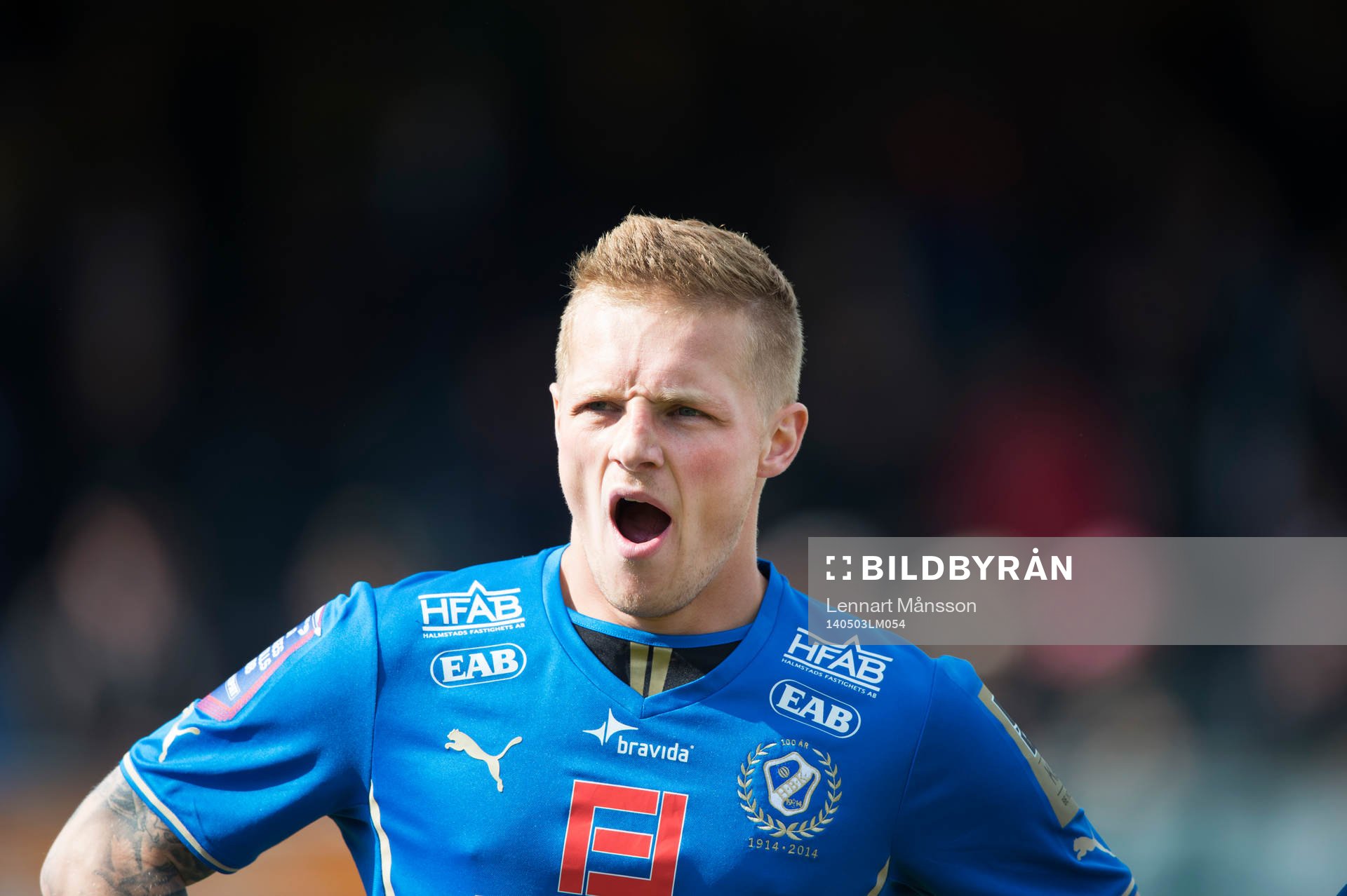 Halmstads Gudjon Baldvinsson gäspar  i matchen i