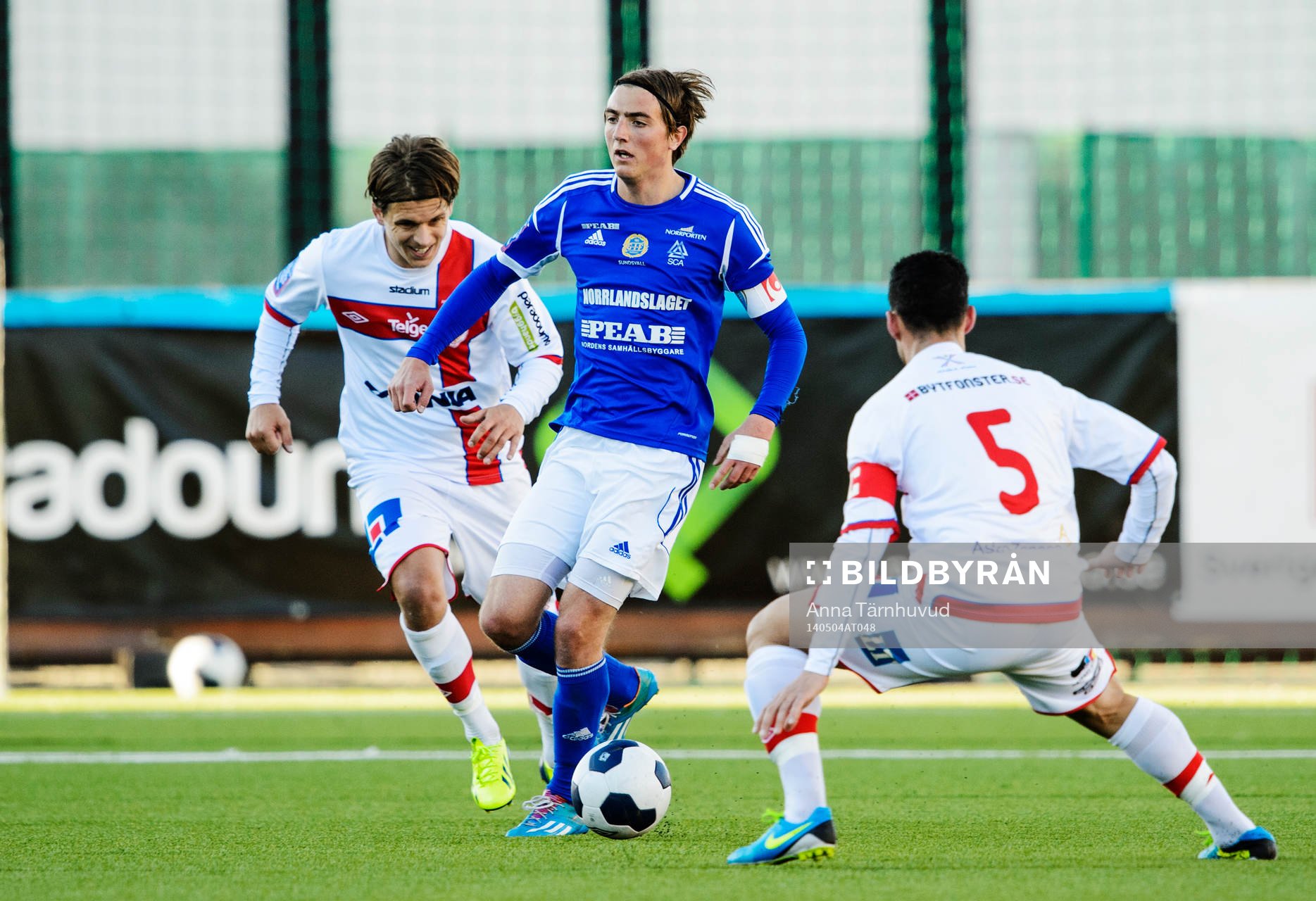 Assyriskas Fredrik Holster, Sundsvalls Dennis Olsson och