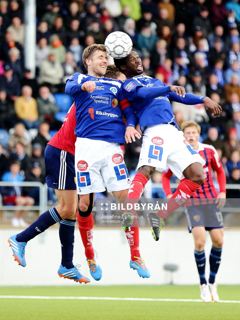 Åtvidabergs Daniel Hallingström och Mohamed Abubakari i