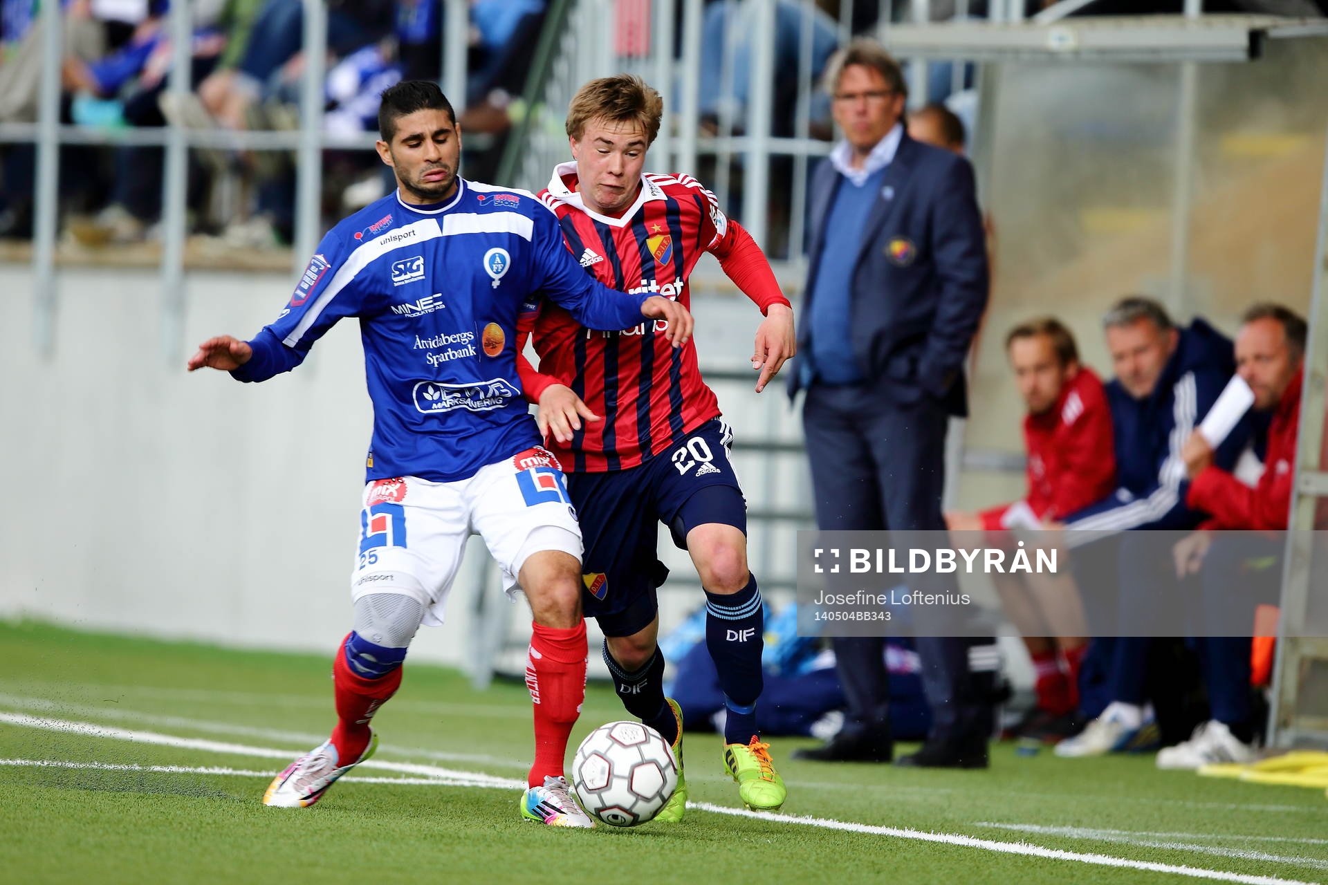 Djurgårdens Simon Tibbling och Åtvidabergs Imad Zatara i