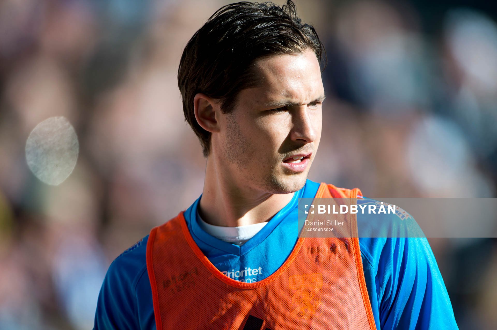 IFK Göteborgs Philip Haglund värmer upp som avbytare