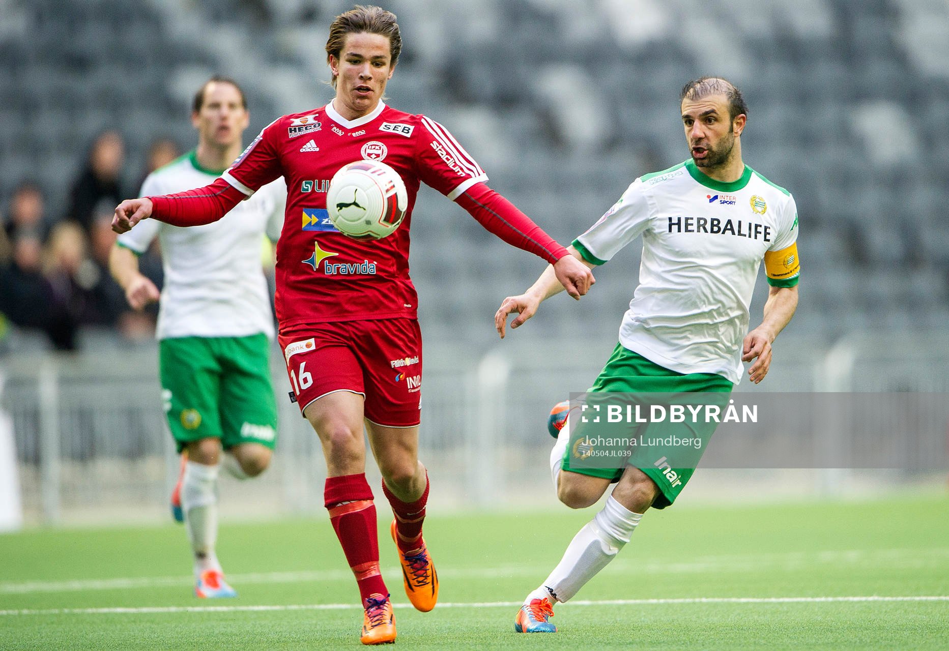 Värnamos Oskar Johansson och Hammarbys Kennedy Bakircioglü
