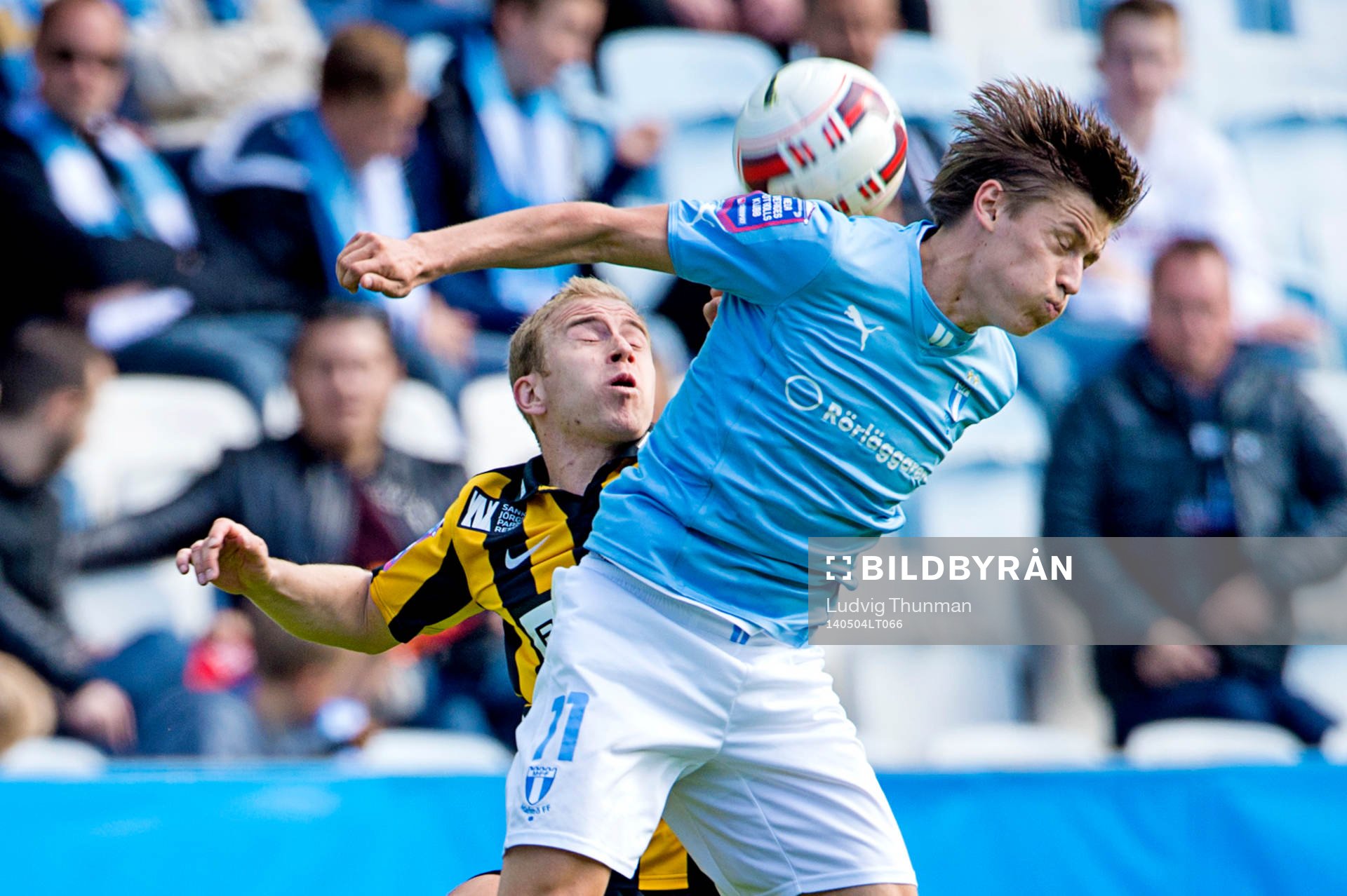 Häckens Kari Arkivuo i nickduell med Malmö FFs Simon Thern