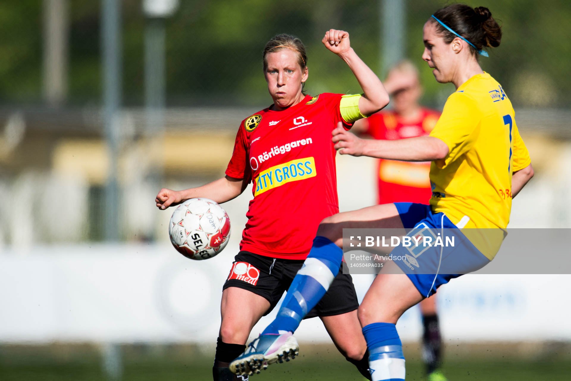 Umeå Södras Maxime Lindholm och LB07s Mia Persson