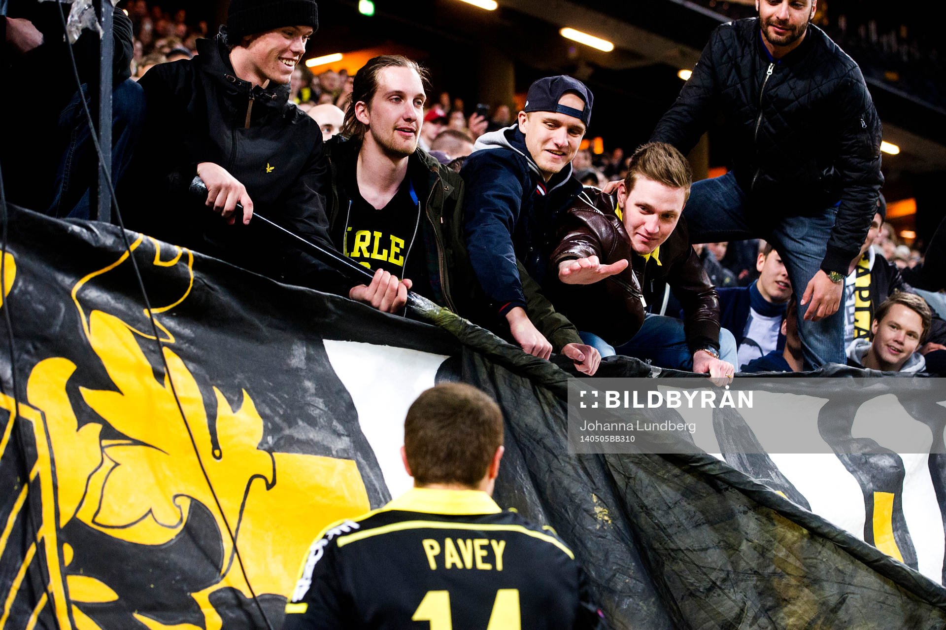 s Kenny Pavey tackar publiken