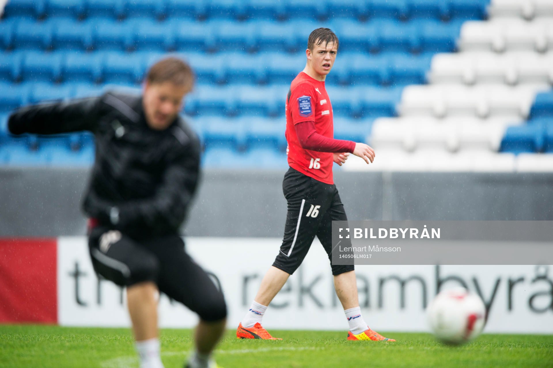  Helsingborgs Alexander Achinioti-Jönsson vid Helsingborgs träning inför derbyt i Helsingborg 7 maj  2014.