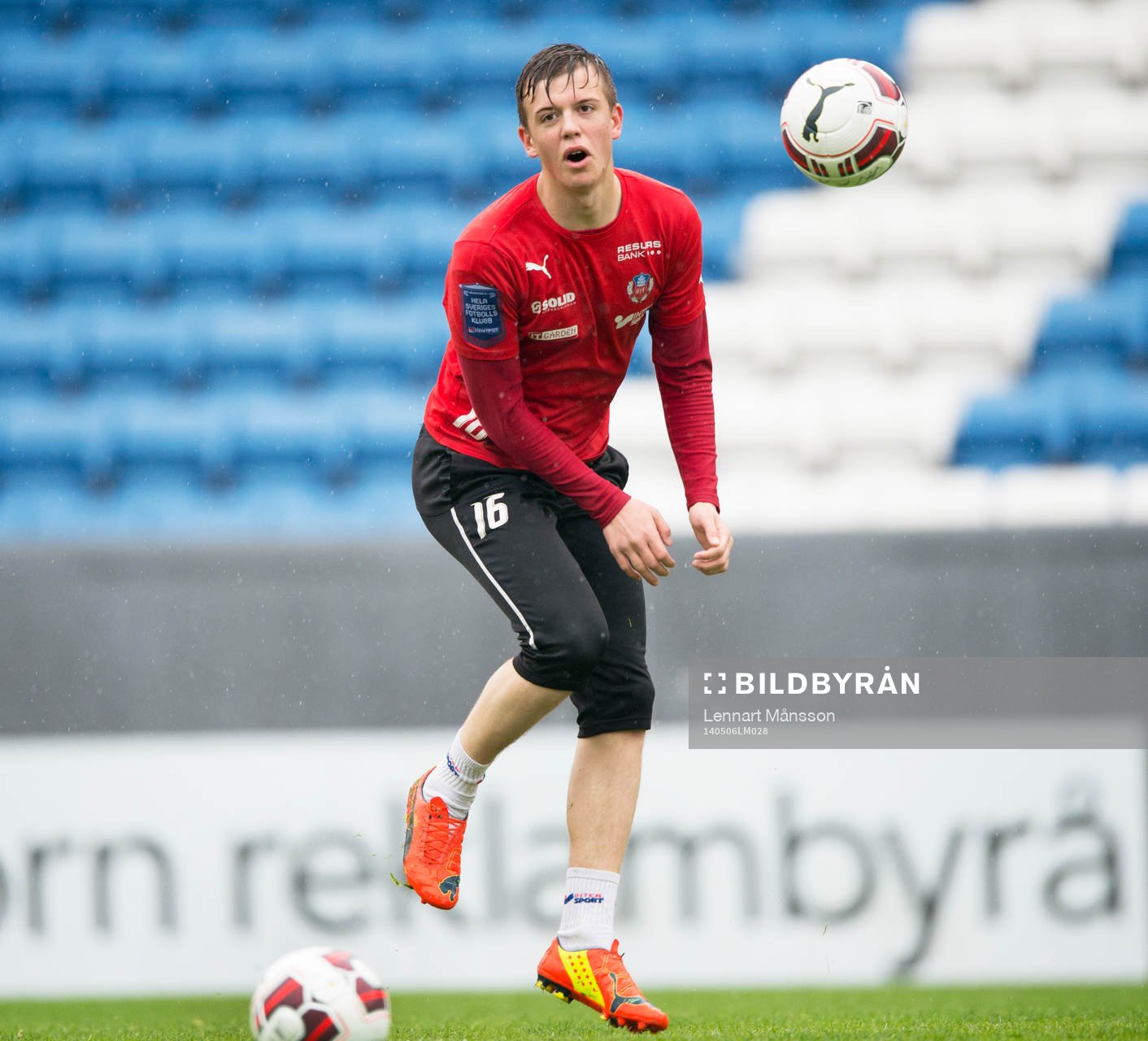  Helsingborgs Alexander Achinioti-Jönsson vid Helsingborgs träning inför derbyt i Helsingborg 6 maj  2014.