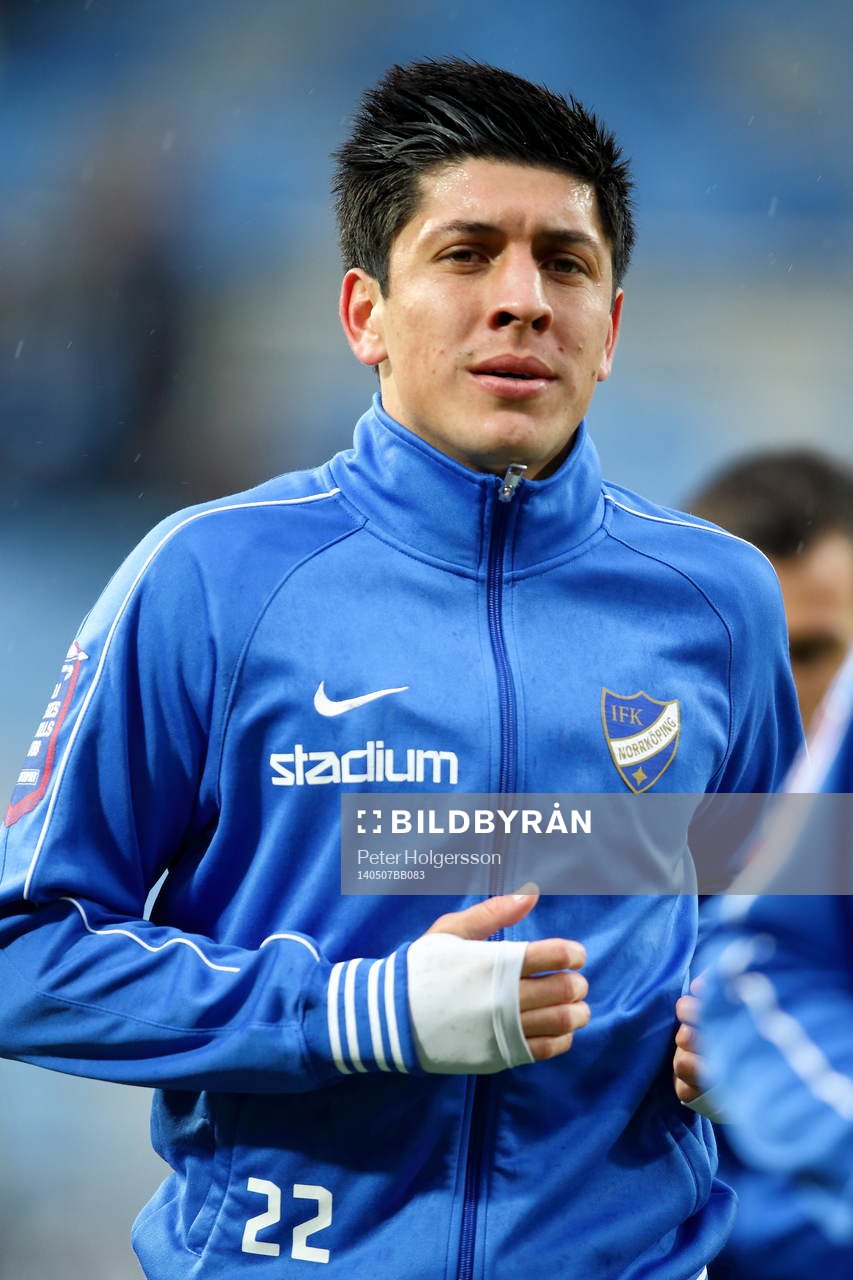 Norrköpings Christopher Meneses Barrantes tillbaka efter skada under fotbollsmatchen i allsvenskan mellan Norrköping och Åtvidaberg den 07 maj 2014 i Norrköping.
