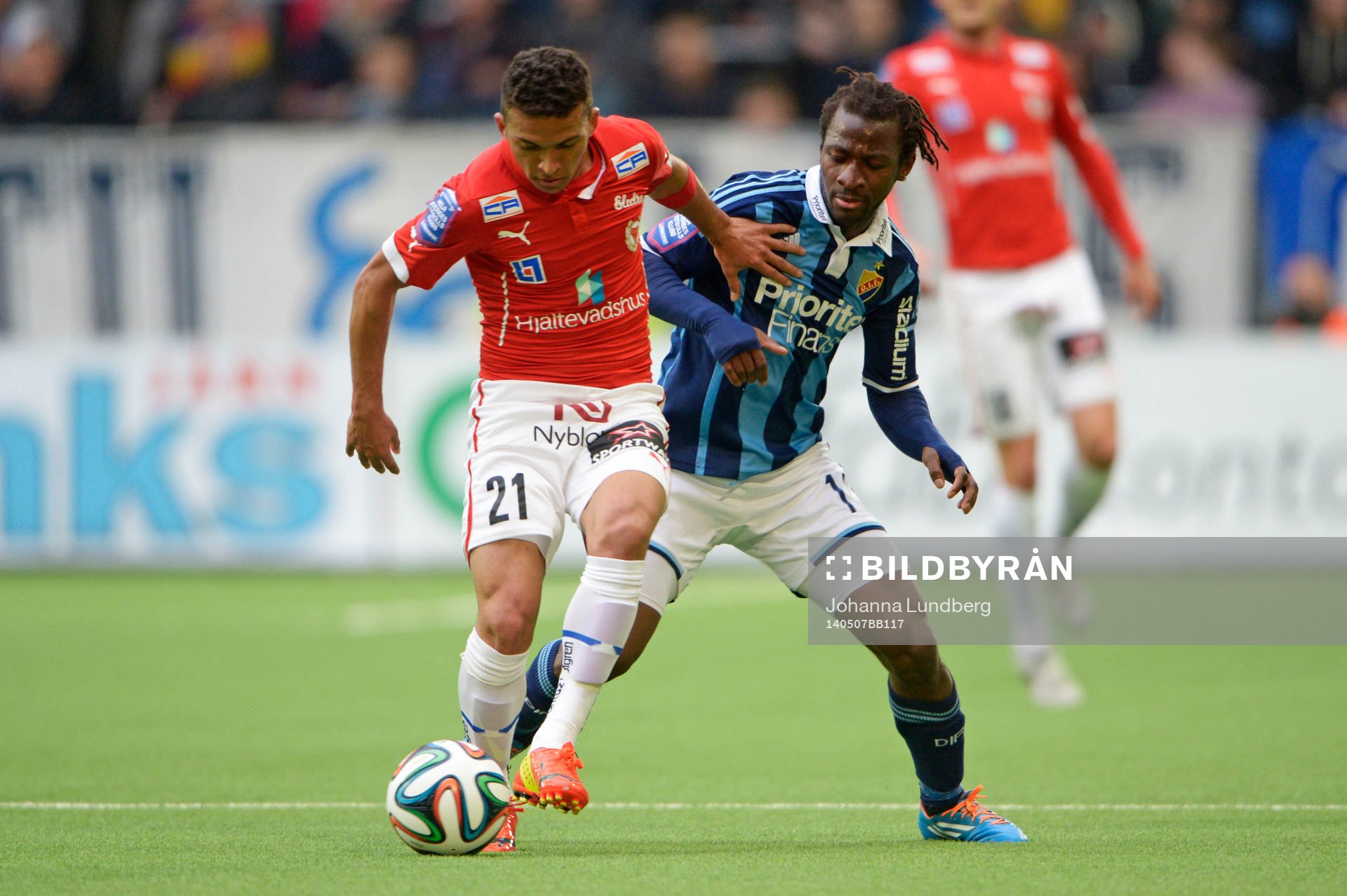Djurgårdens Amadou Jawo och Kalmars Ismael Silva Lima