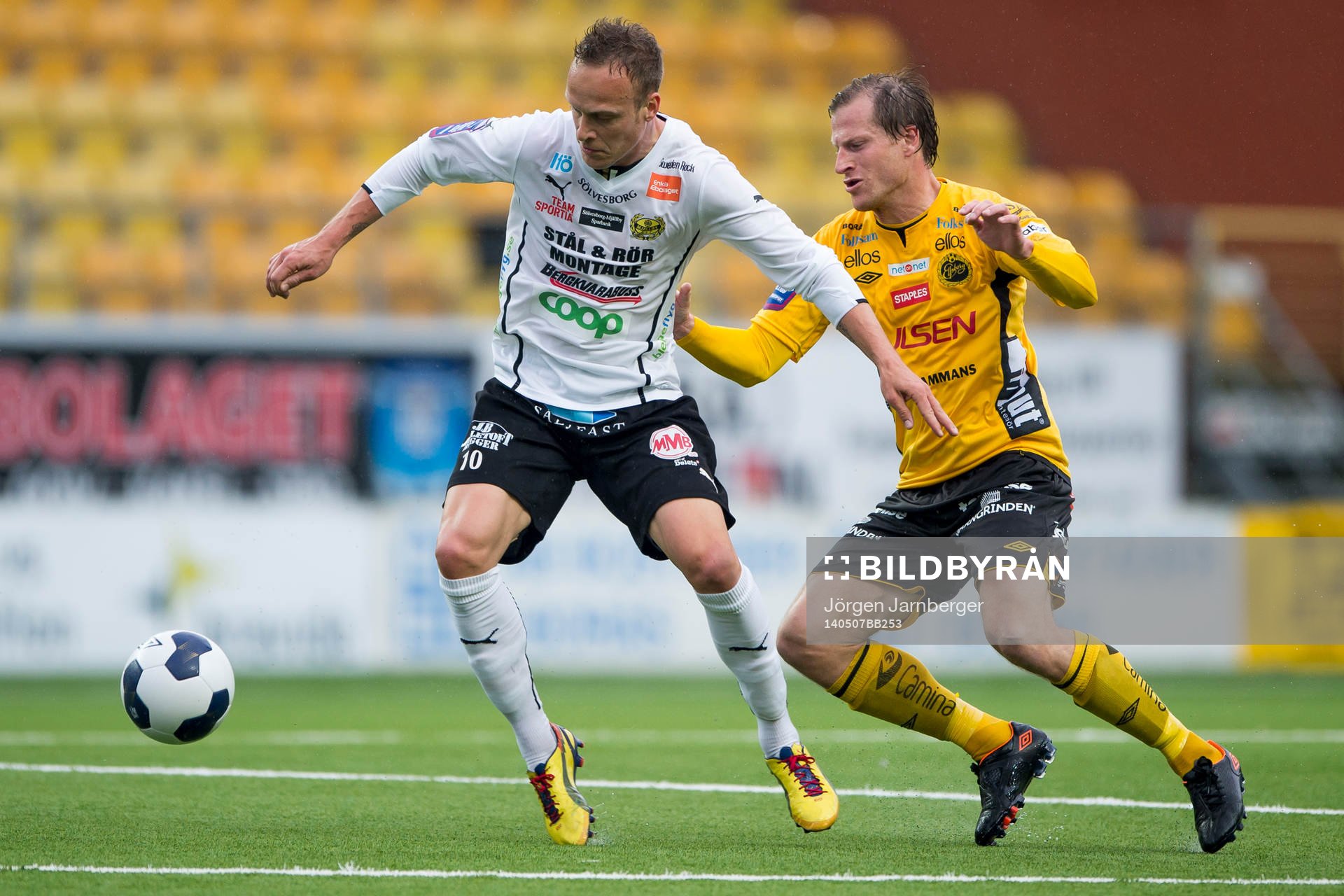 Mjällbys Marcus Ekenberg och Elfsborgs Daniel Mobaeck