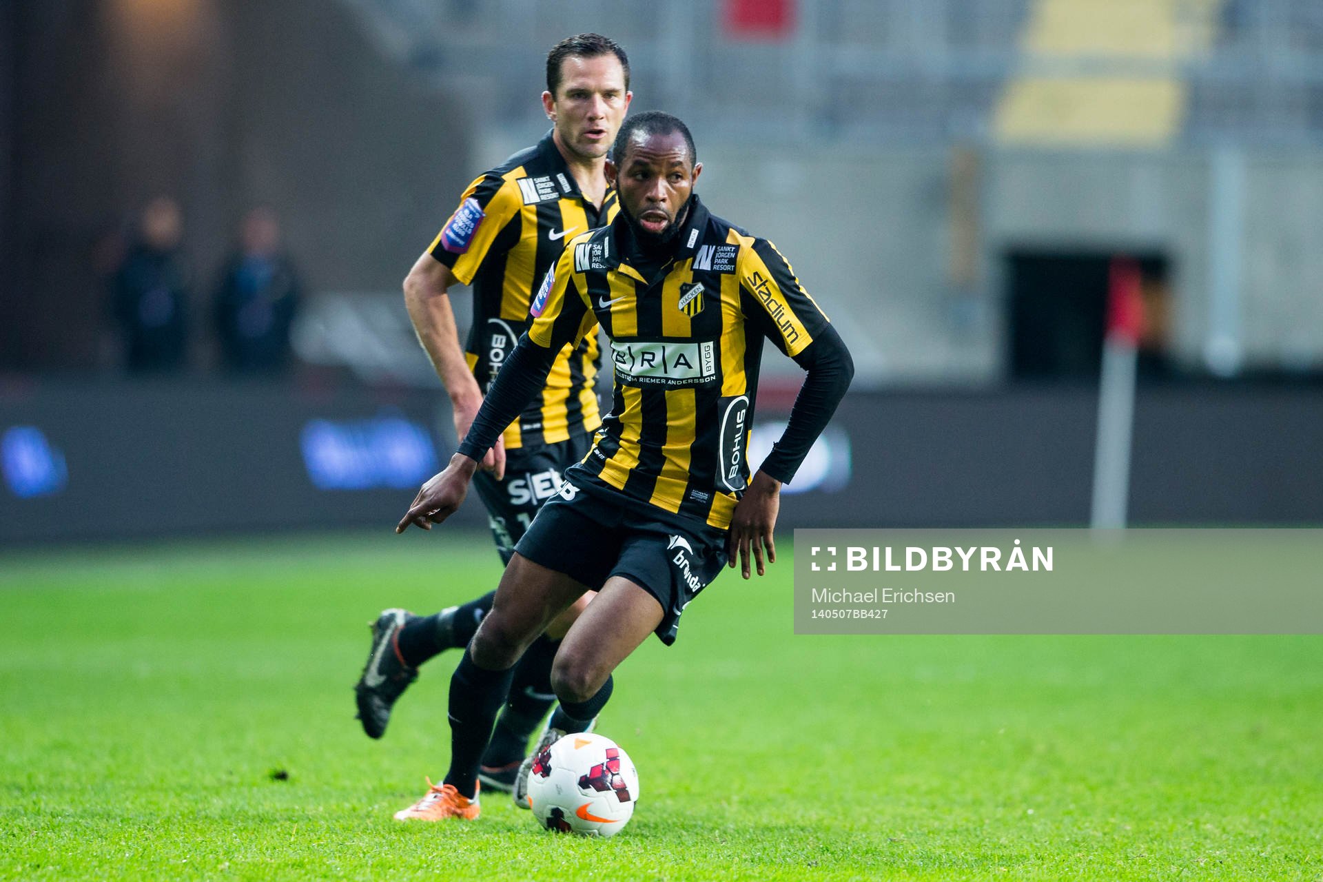Häckens Rene Makondele och Martin Ericsson