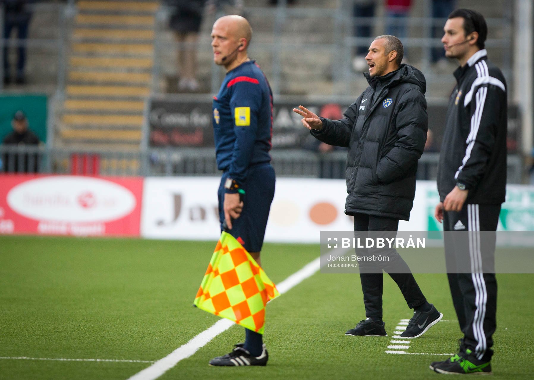 Falkenbergs tränare Henrik Larsson