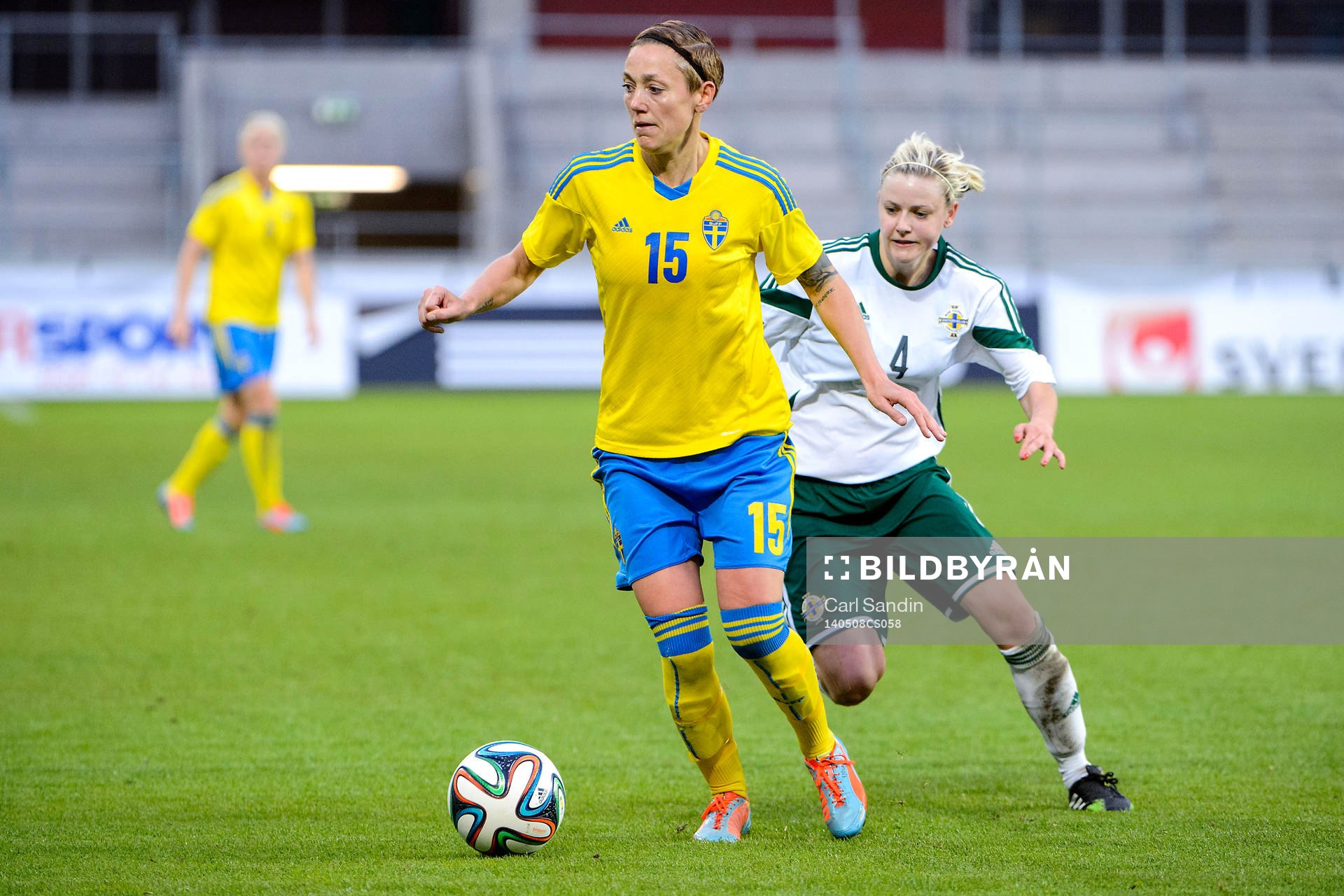 Sveriges Therese Sjögran jagas av Nordirlands Nadene