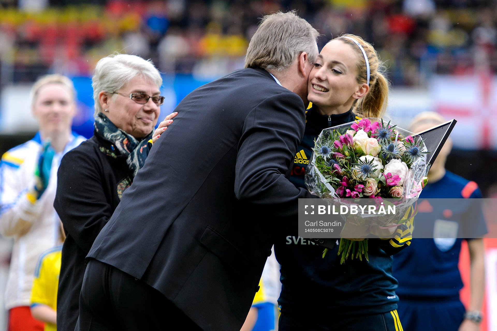 Damlandslagets första målskytt Ann Jansson och tusende