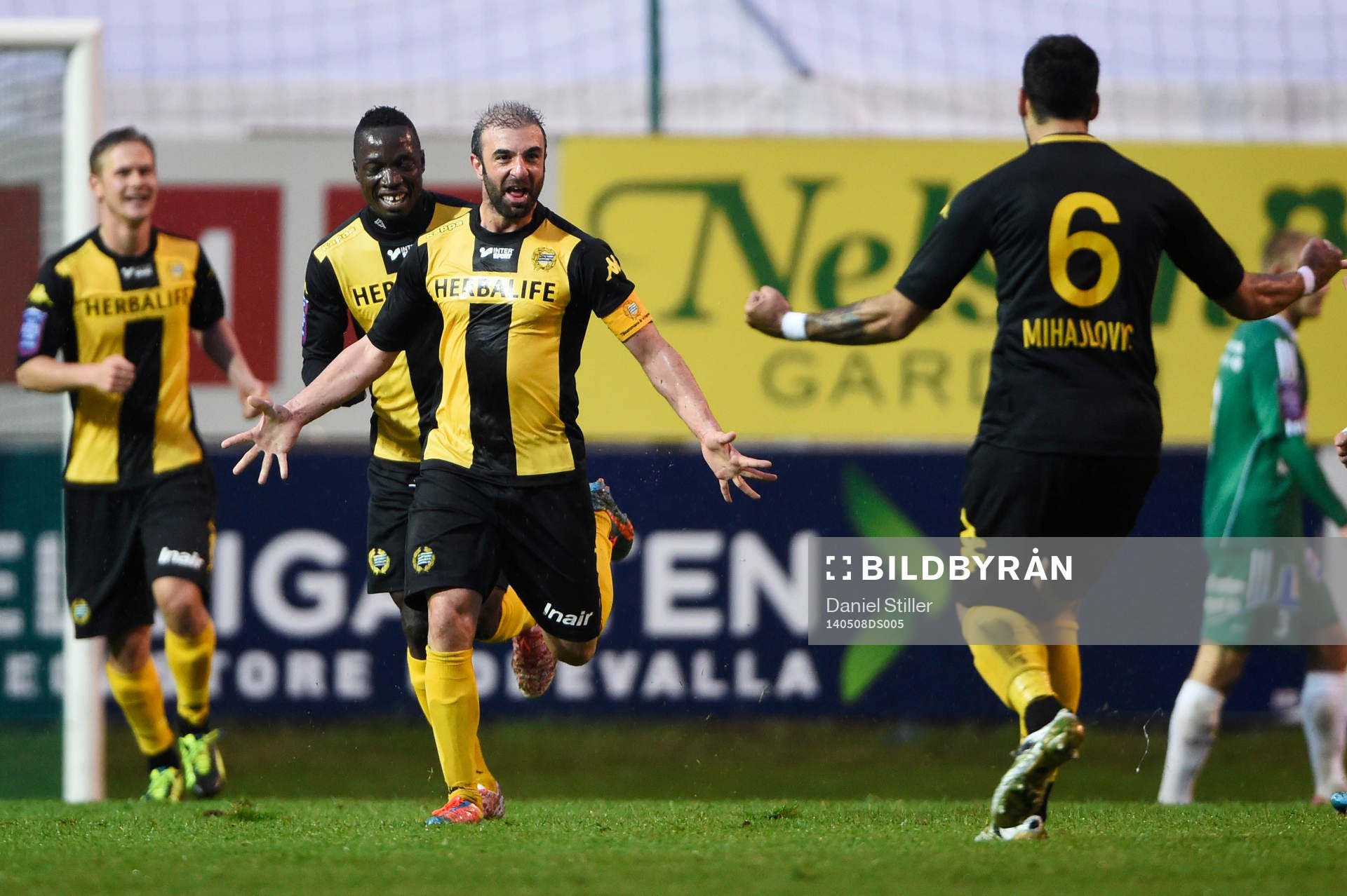 Hammarbys Kennedy Bakircioglü  jublar